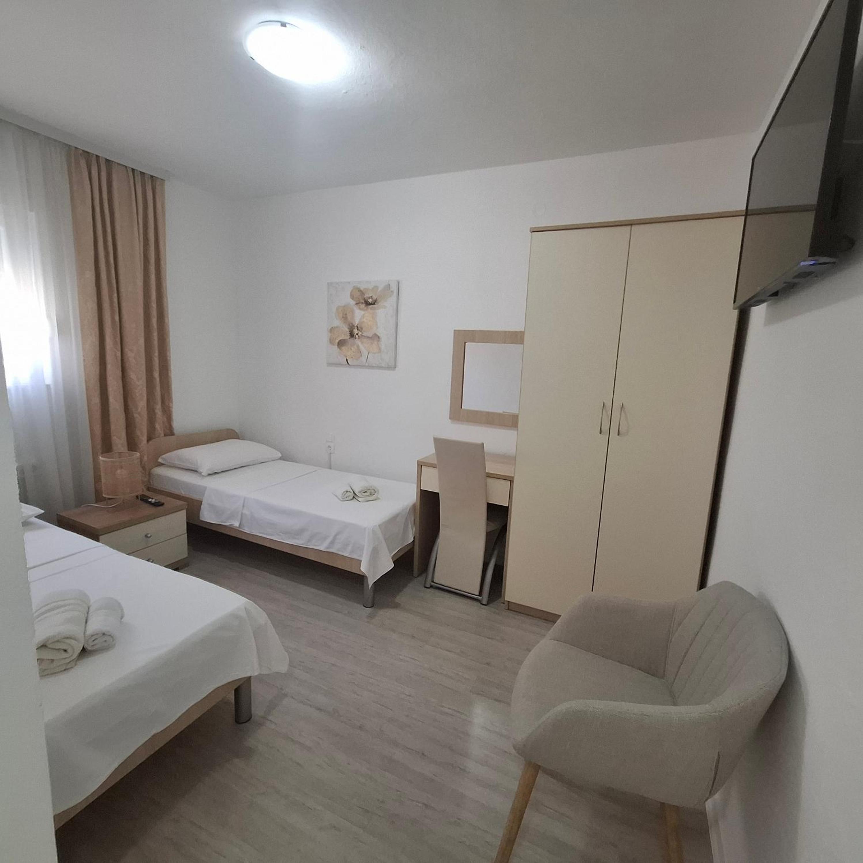 Twin Room photo 2