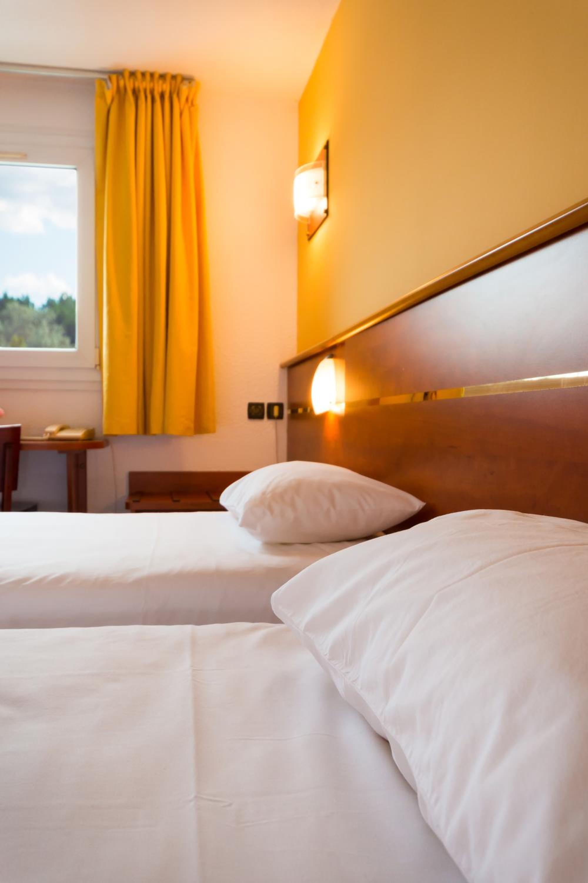 Twin Room photo 2