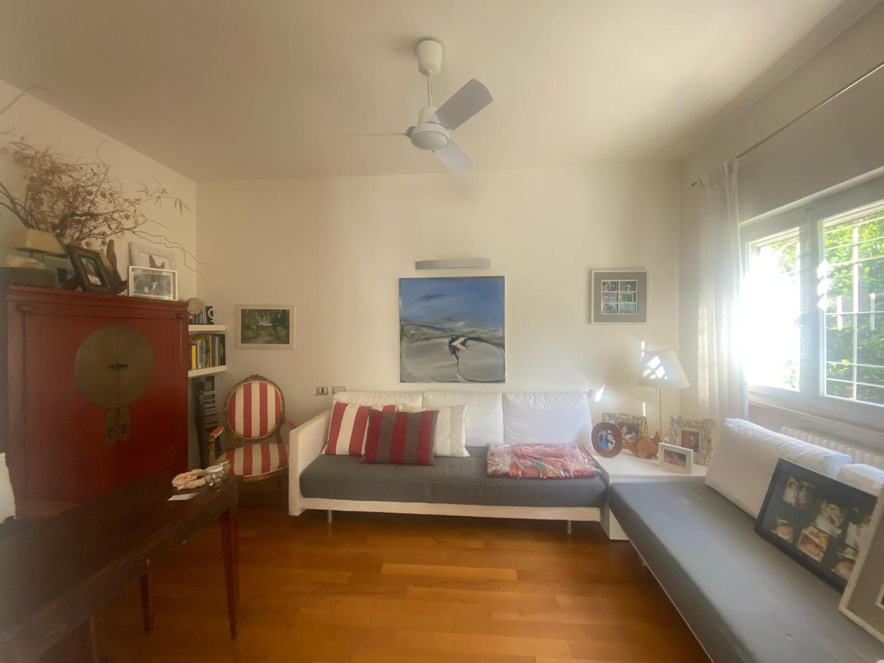 Three-Bedroom Apartment photo 1