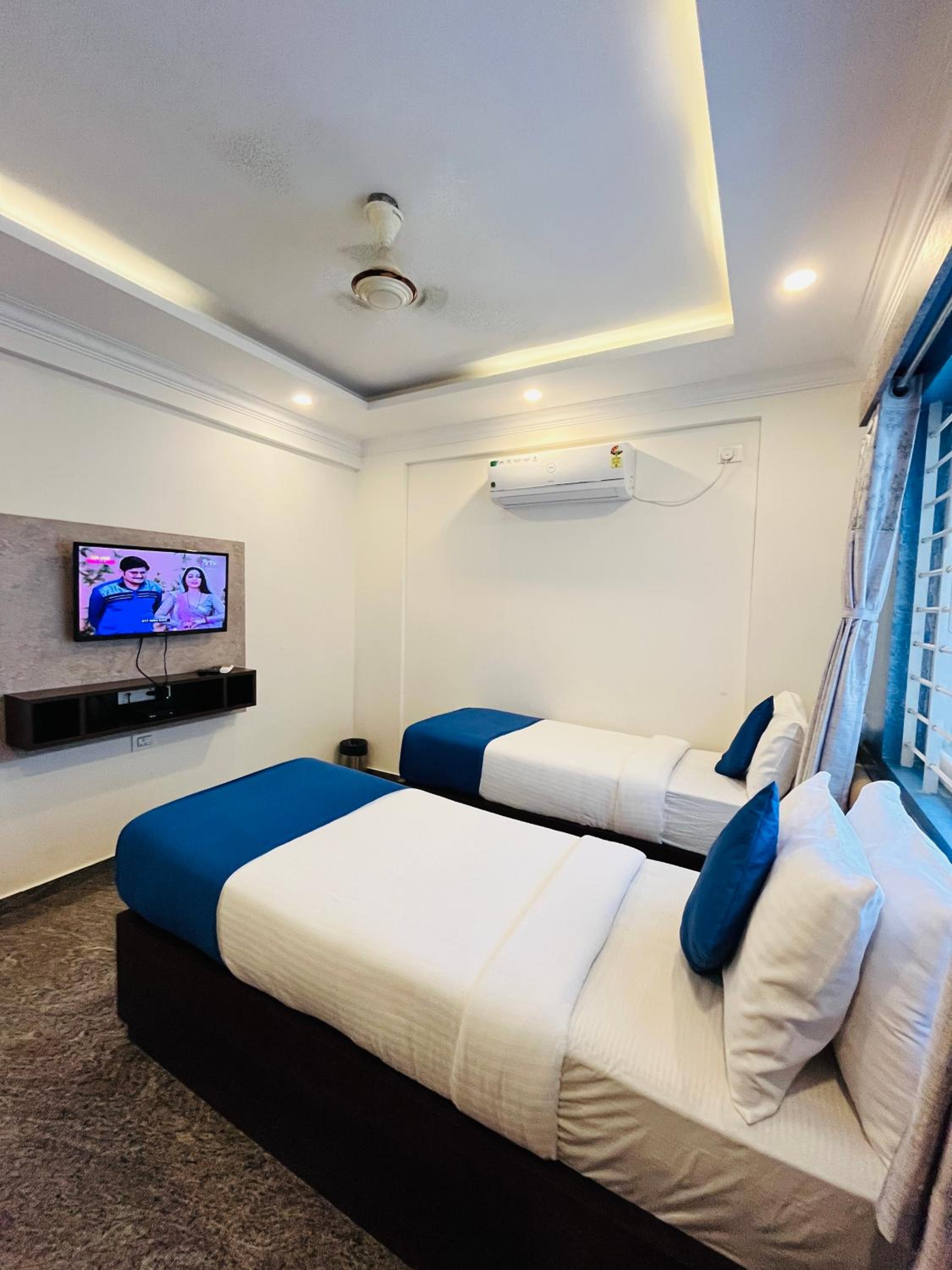 Budget Twin Room - Photo 1