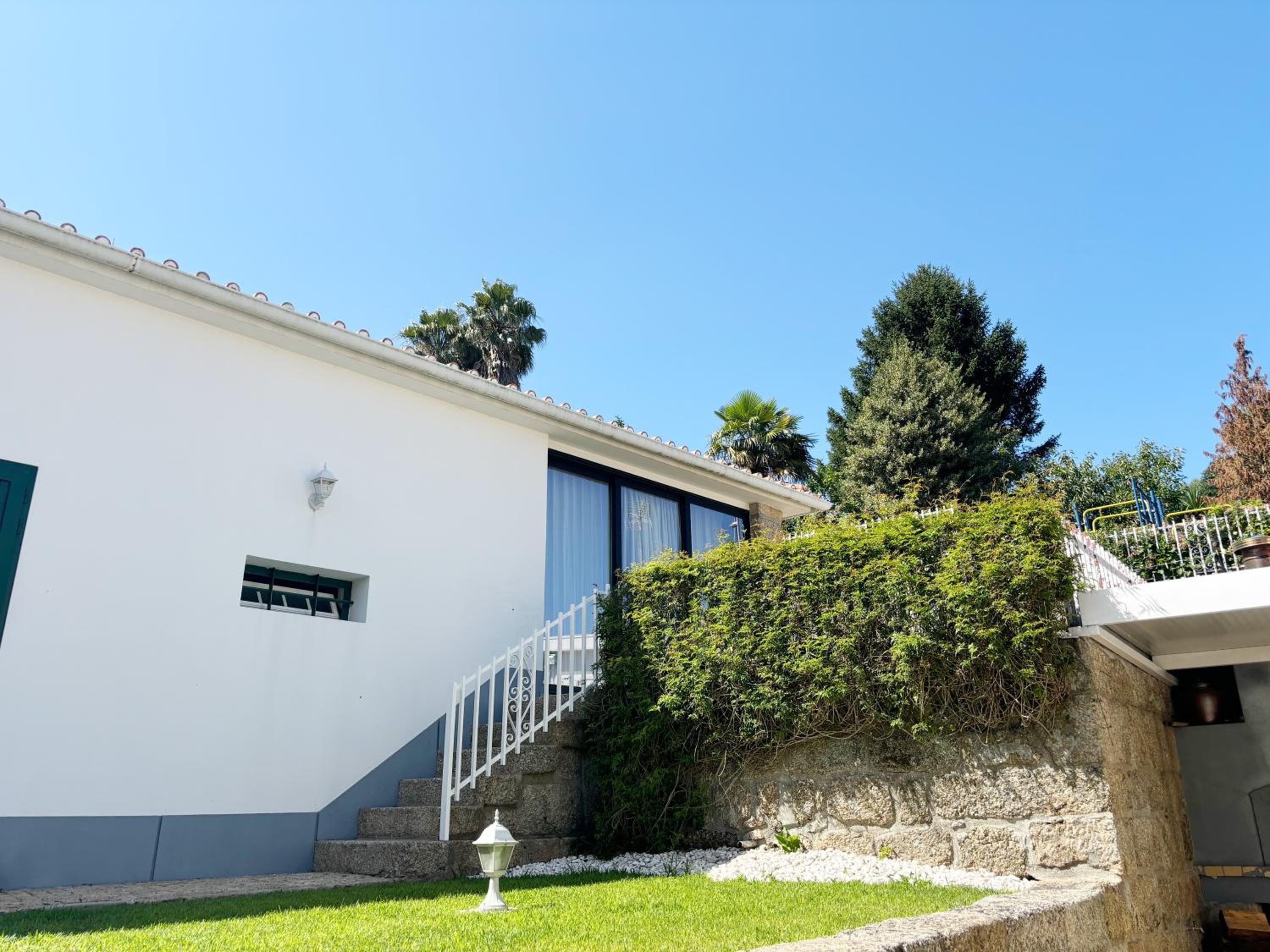 Two-Bedroom House photo 3