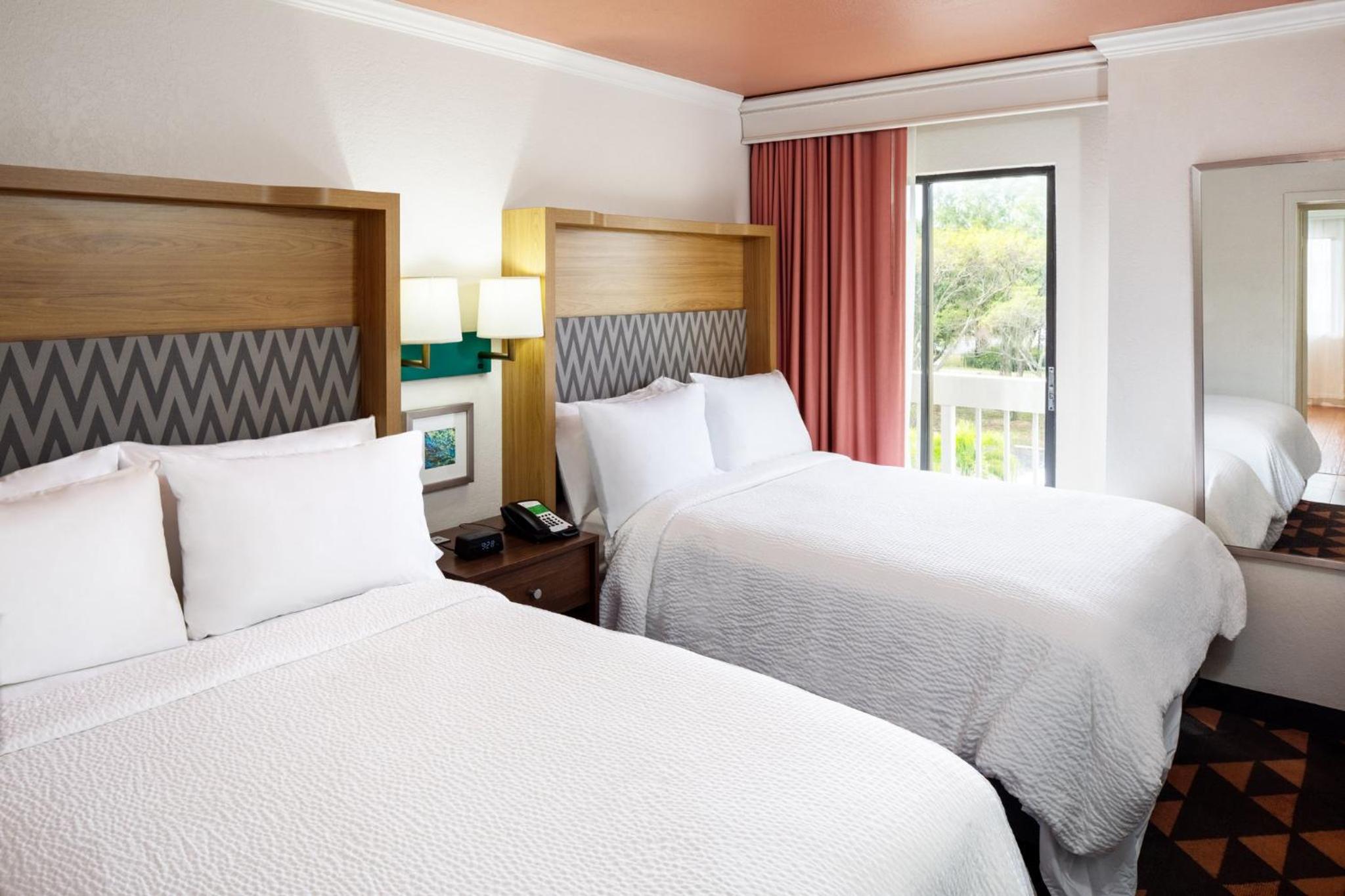 Standard Double Room with Two Double Beds - Photo 7