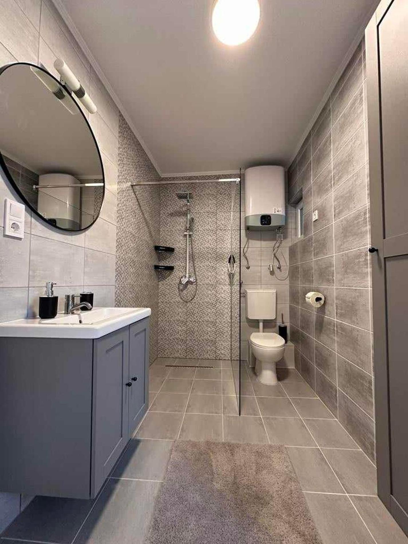 One-Bedroom House photo 1