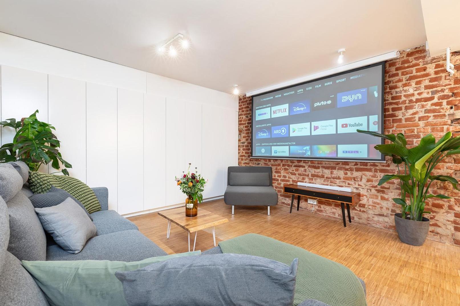 Studio Apartment photo 2