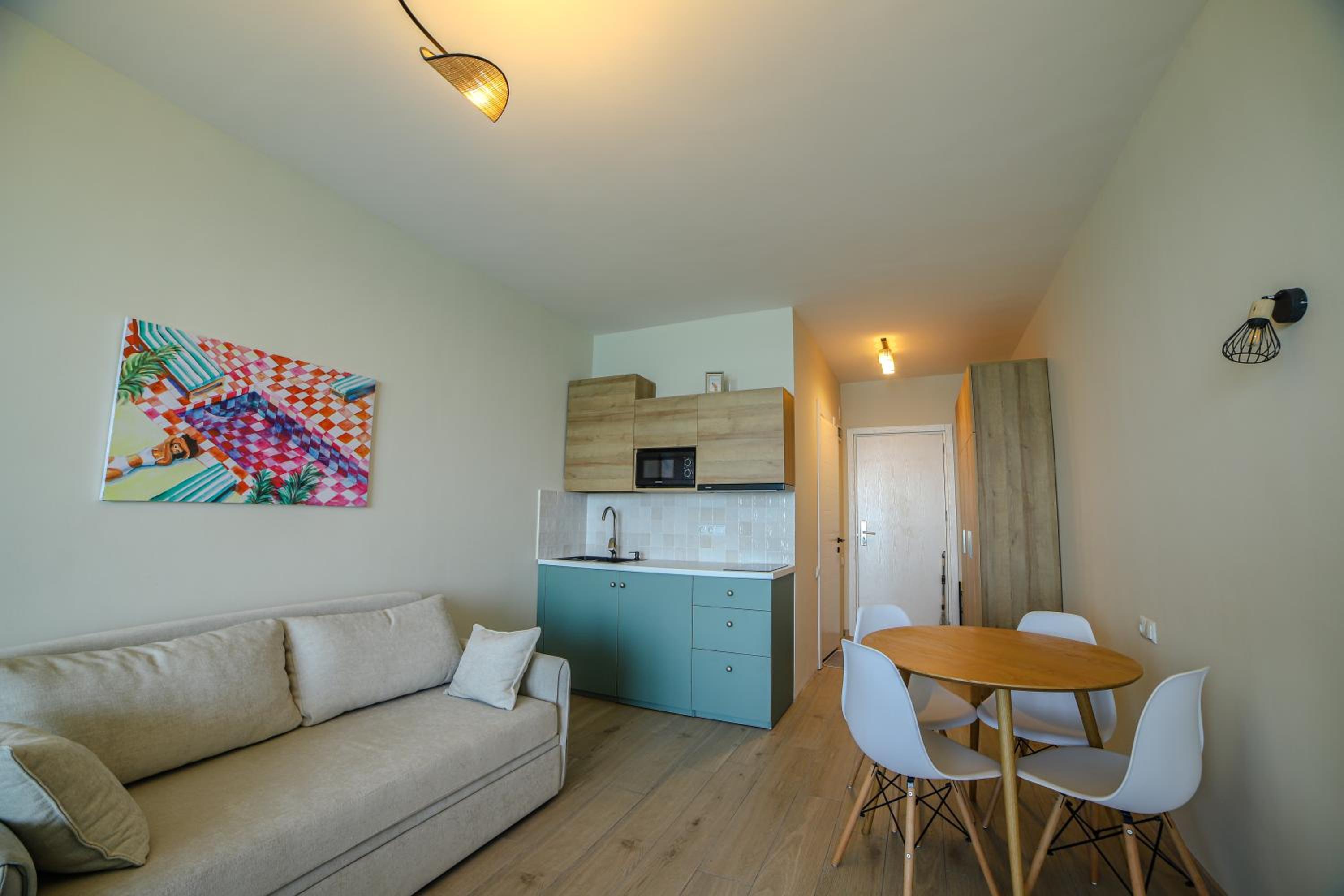 One-Bedroom Apartment photo 2