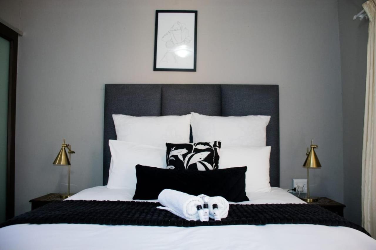 Standard Twin Room photo 1