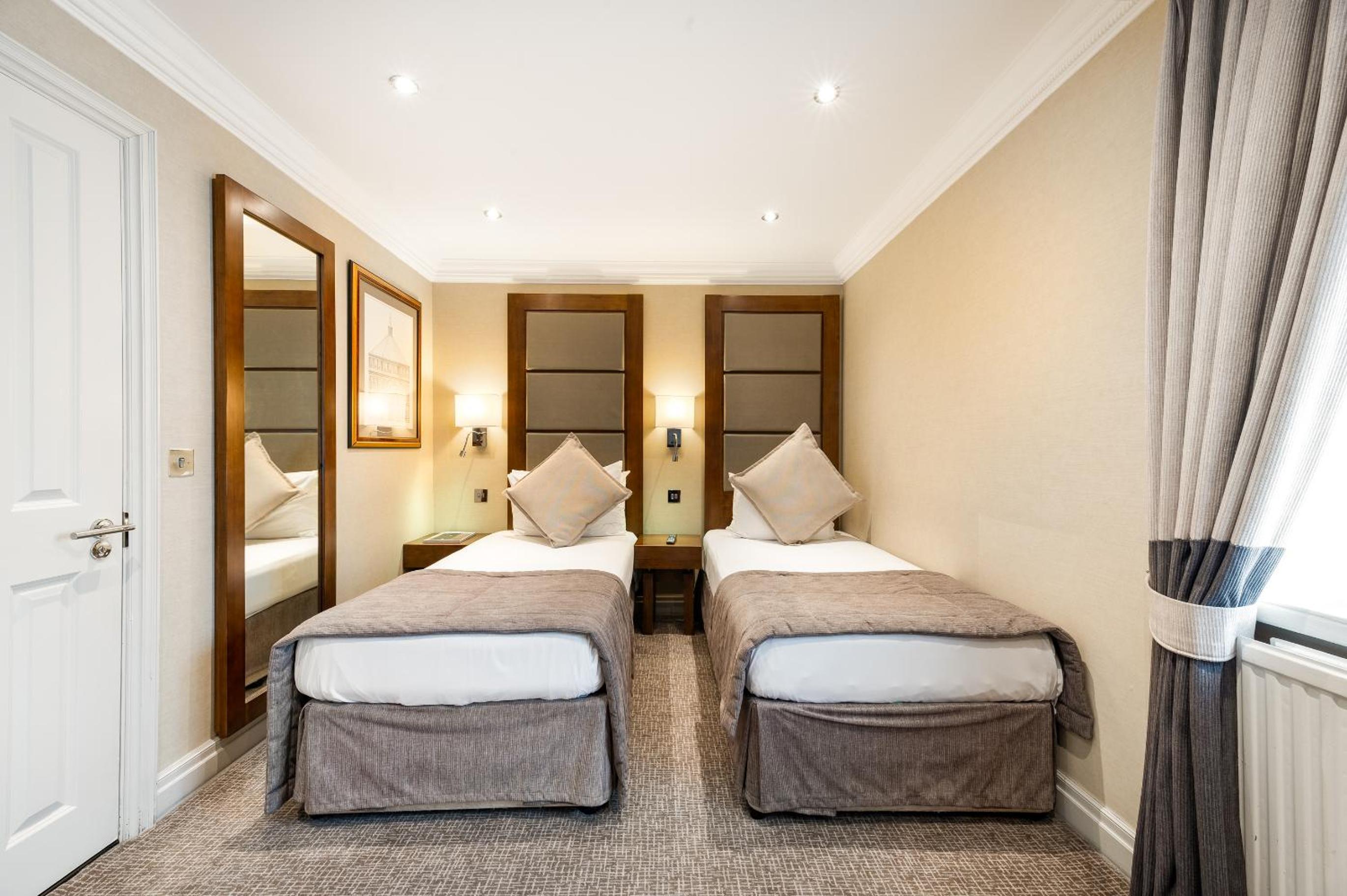 Executive Twin Room photo 1