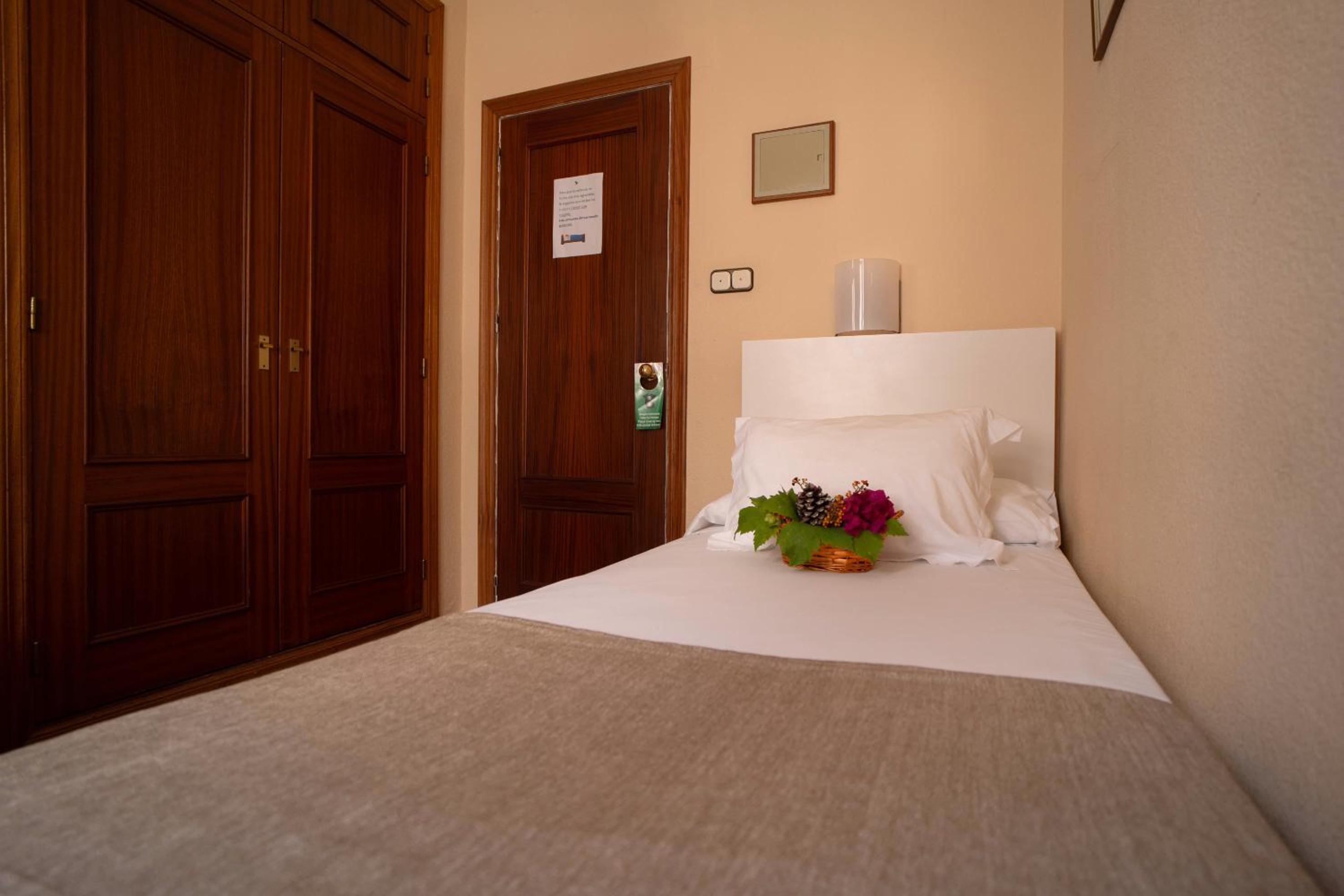 Economy Single Room photo 3