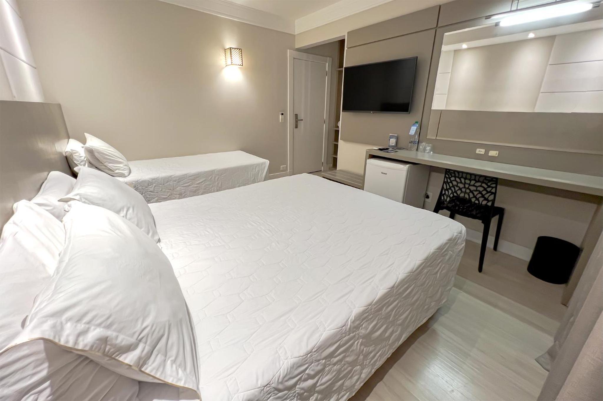 Luxury Triple Room