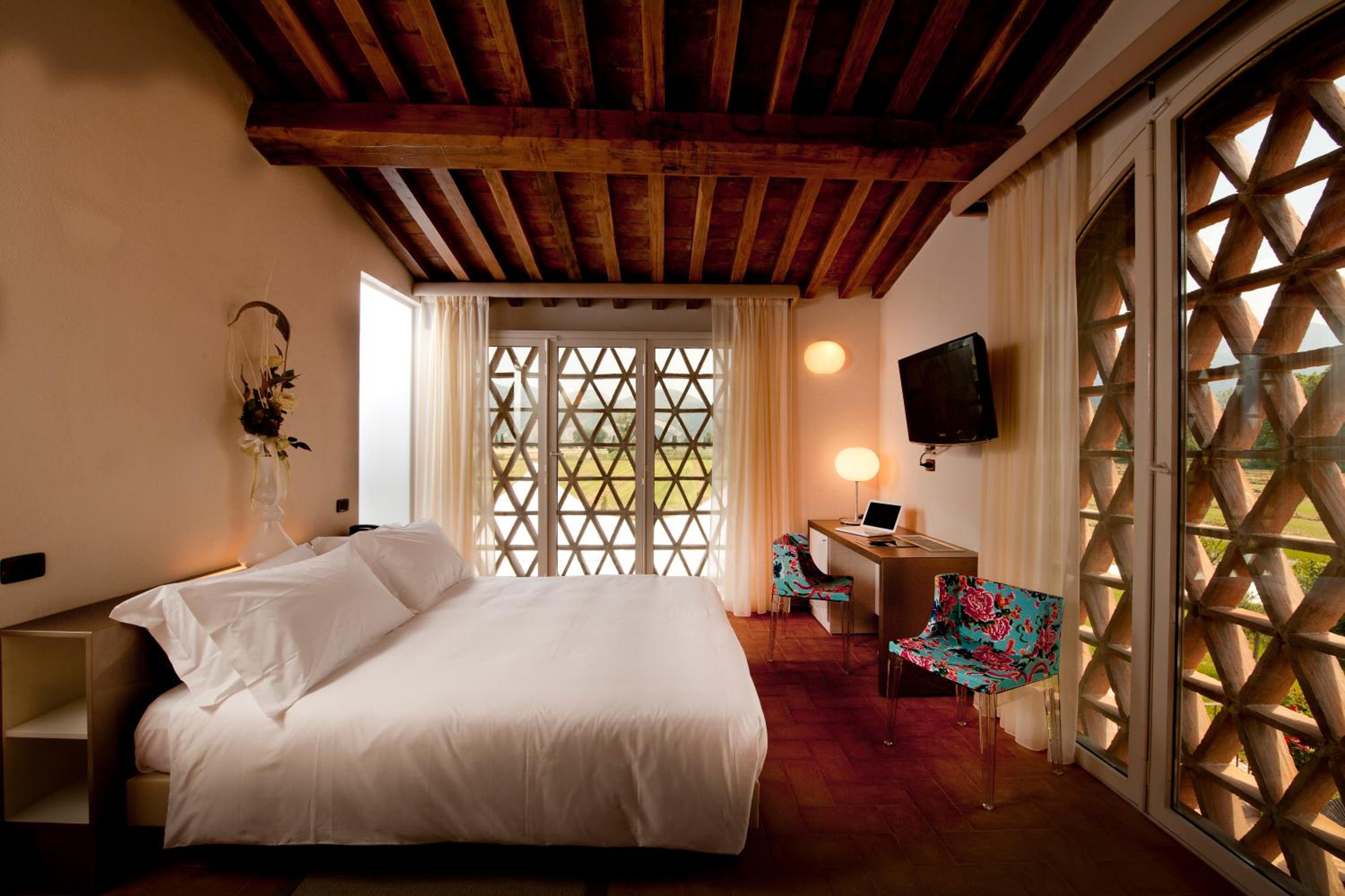 Deluxe Double or Twin Room with Garden View