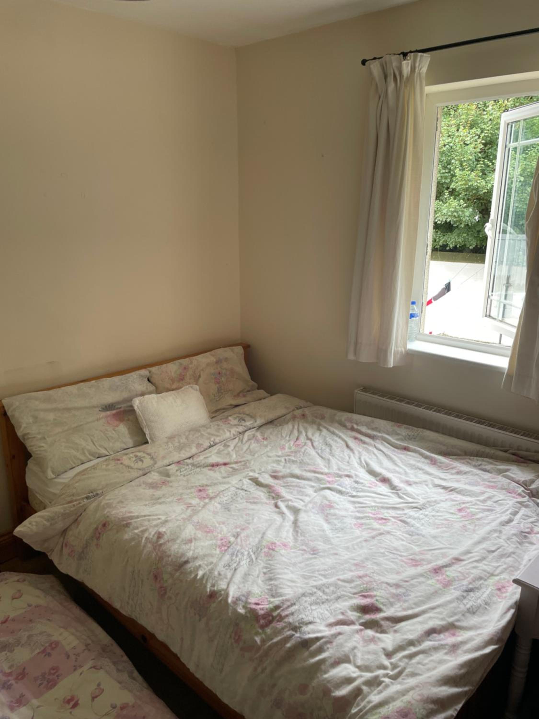 Double Room with Shared Bathroom photo 1