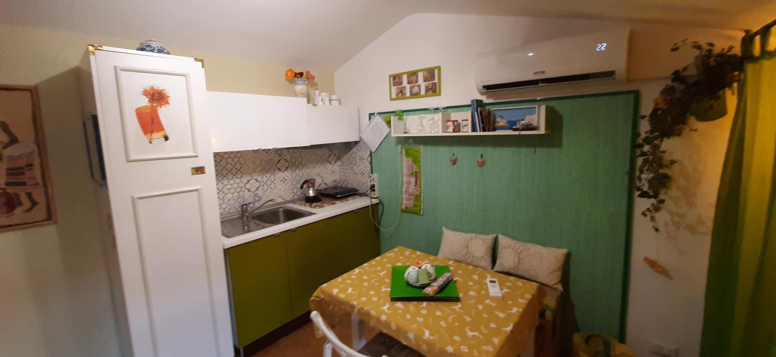 Double Room - Photo 7