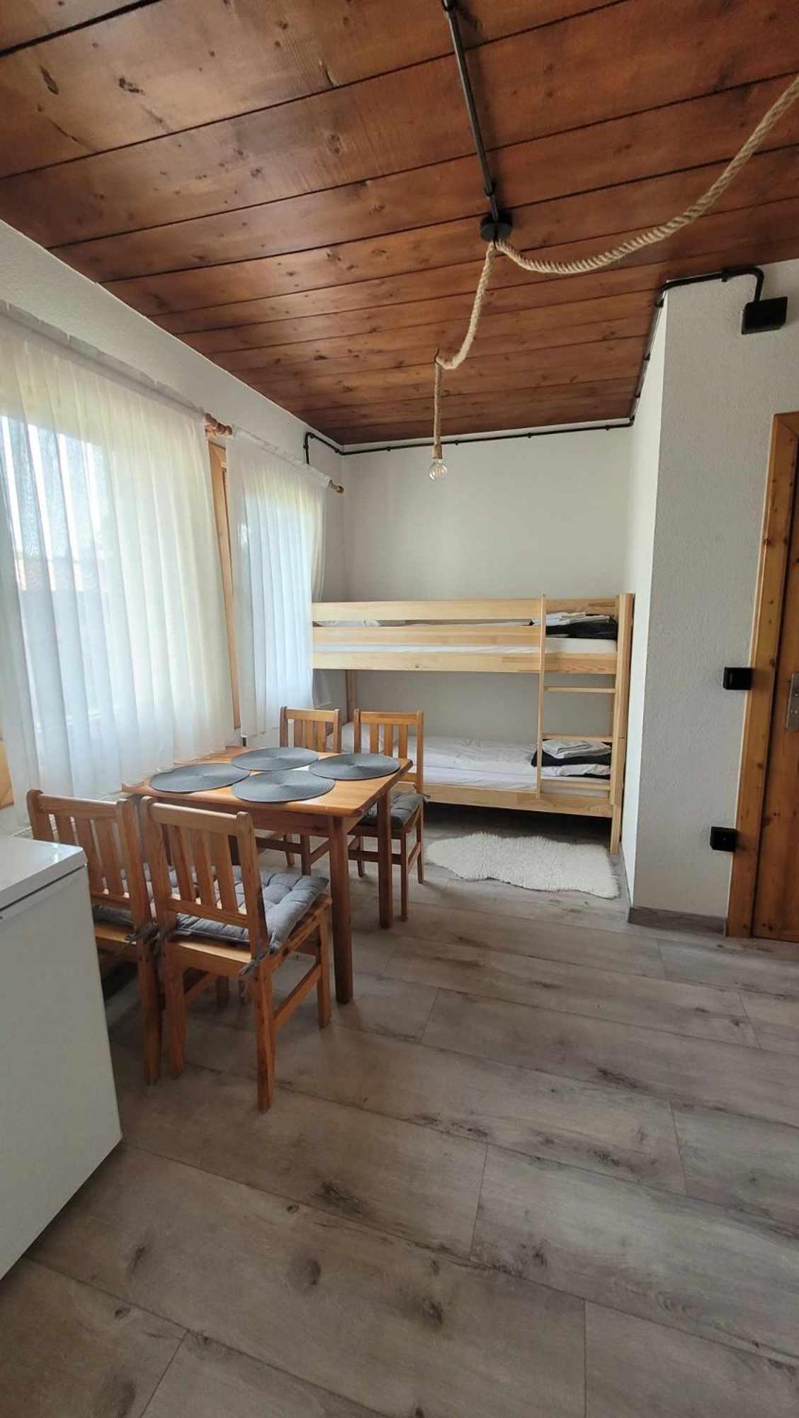 Two-Bedroom Apartment with Mountain View photo 3