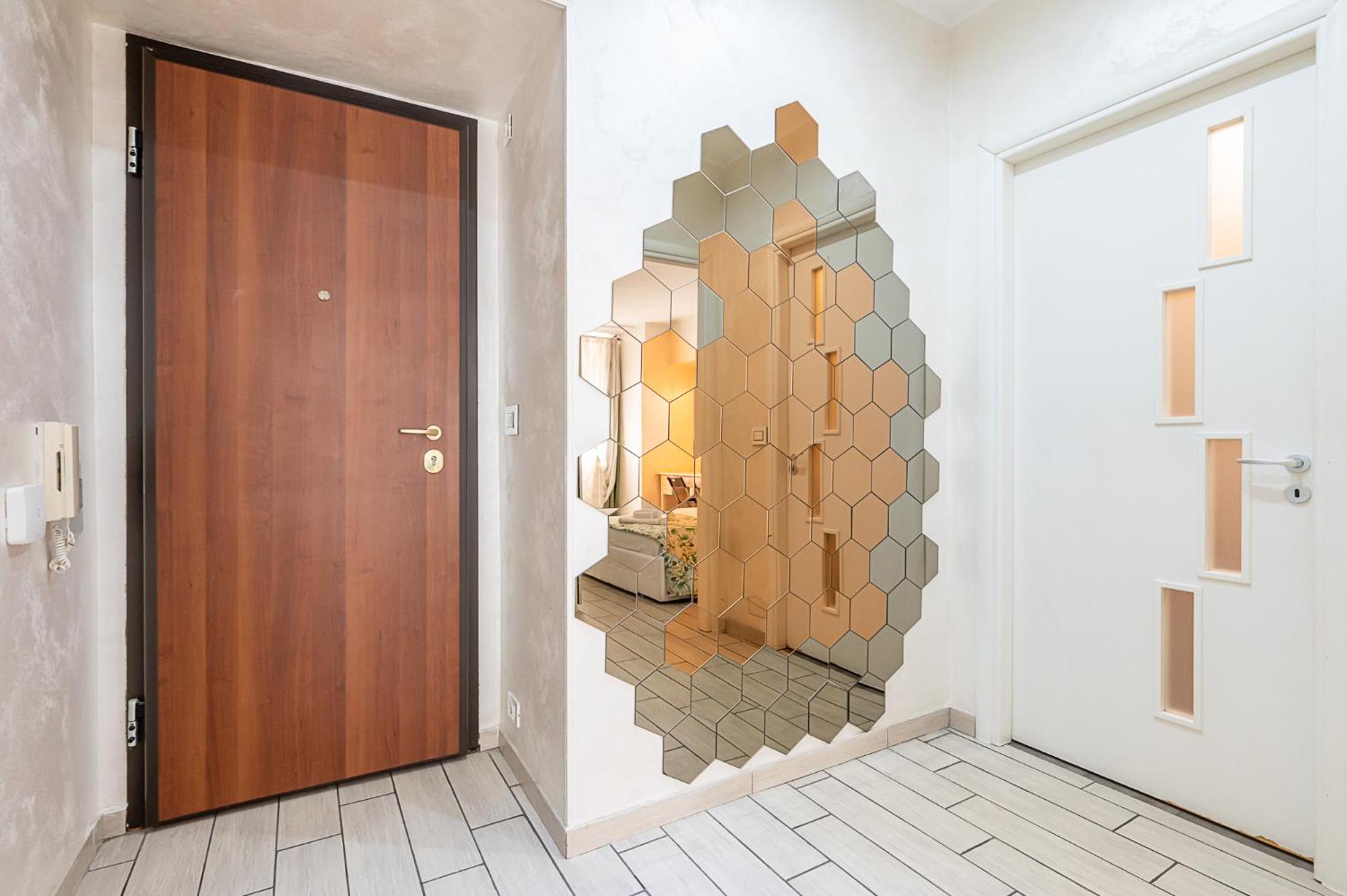 One-Bedroom Apartment with City View