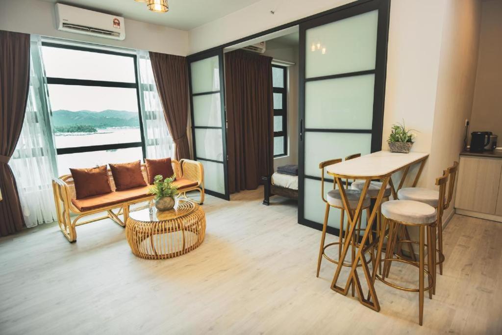 Two-Bedroom Apartment - Photo 2