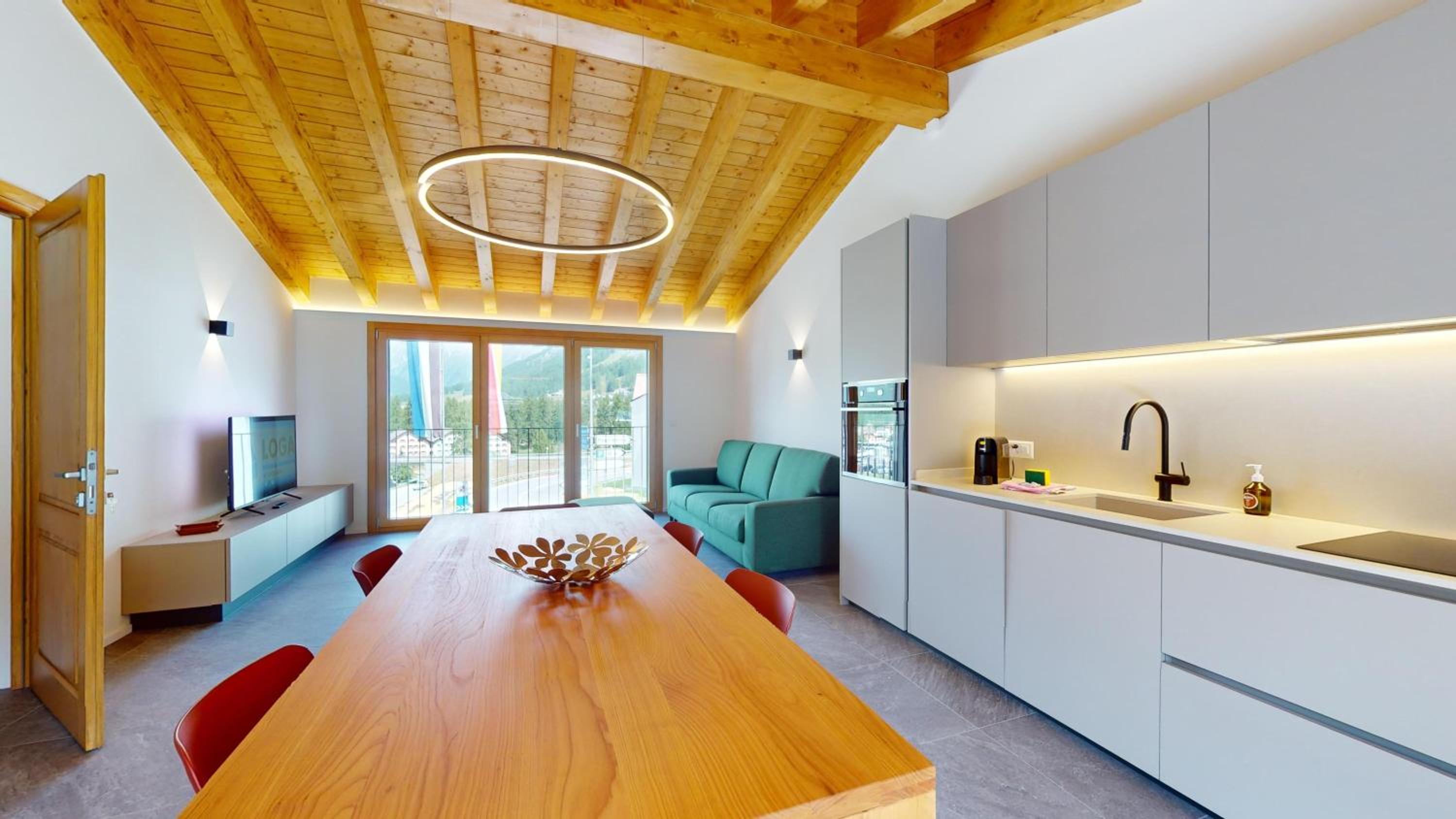 Apartment with Mountain View photo 1