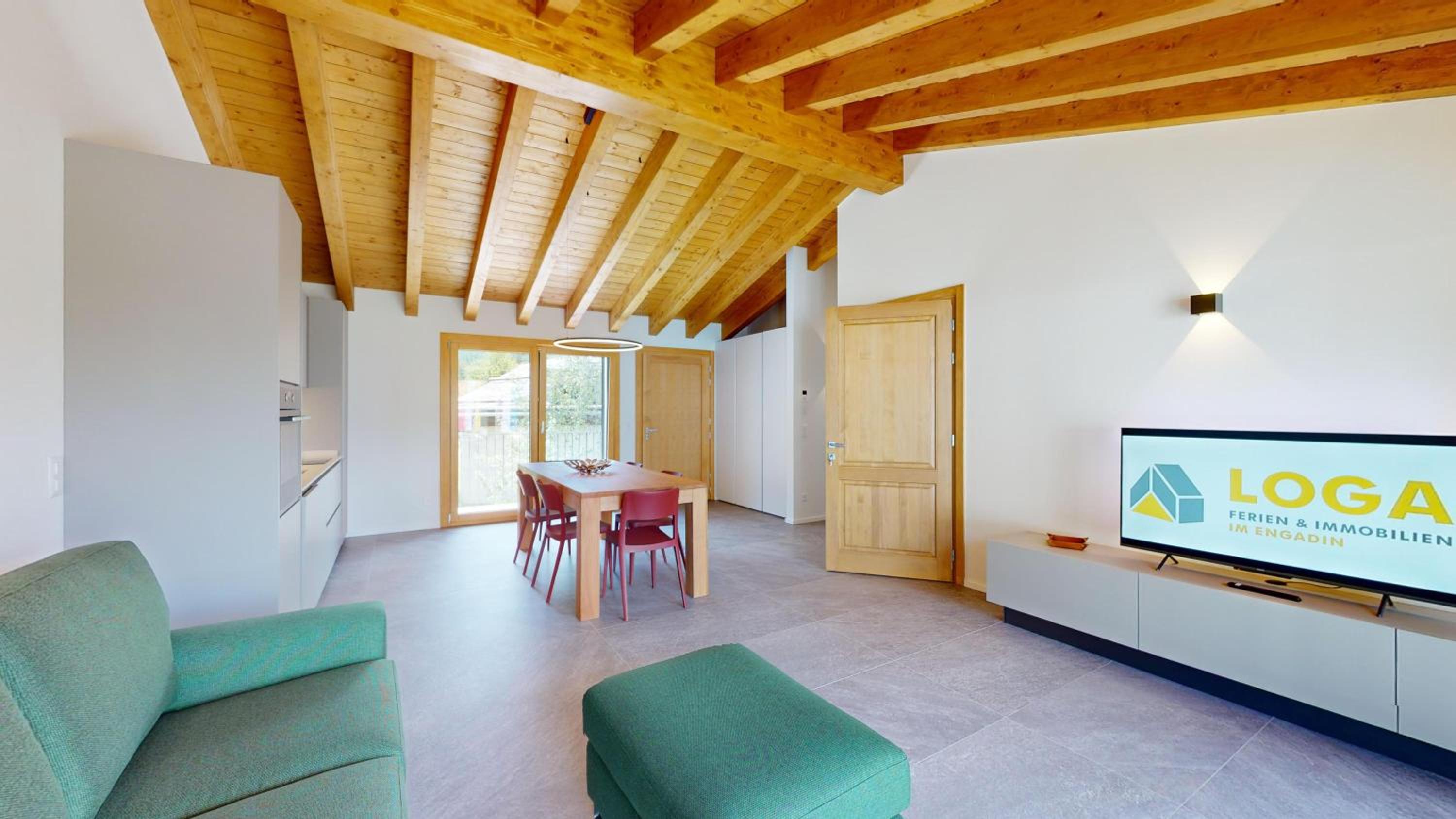 Apartment with Mountain View photo 3