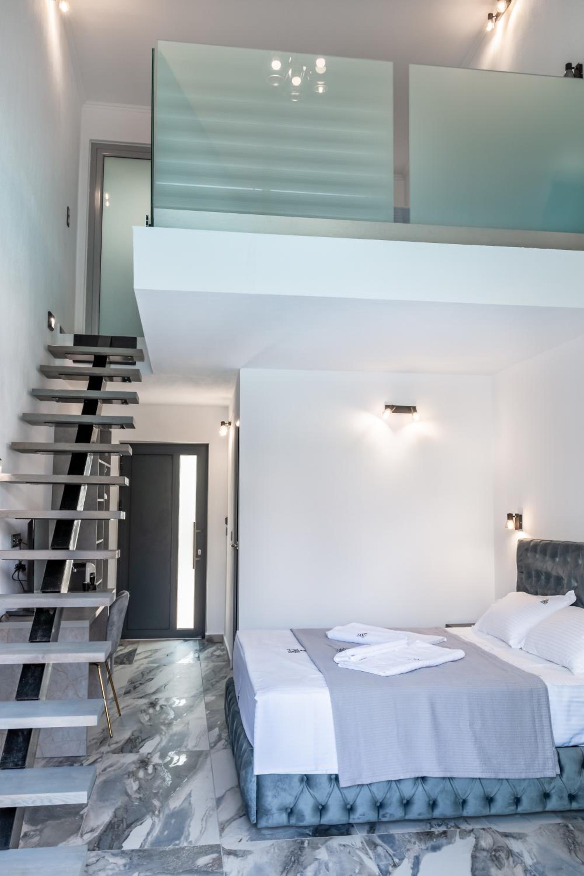 Two-Bedroom Loft Apartment photo 2