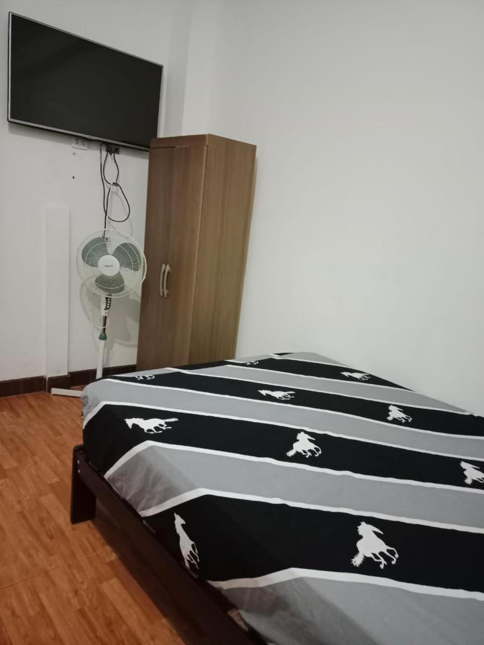 Economy Twin Room