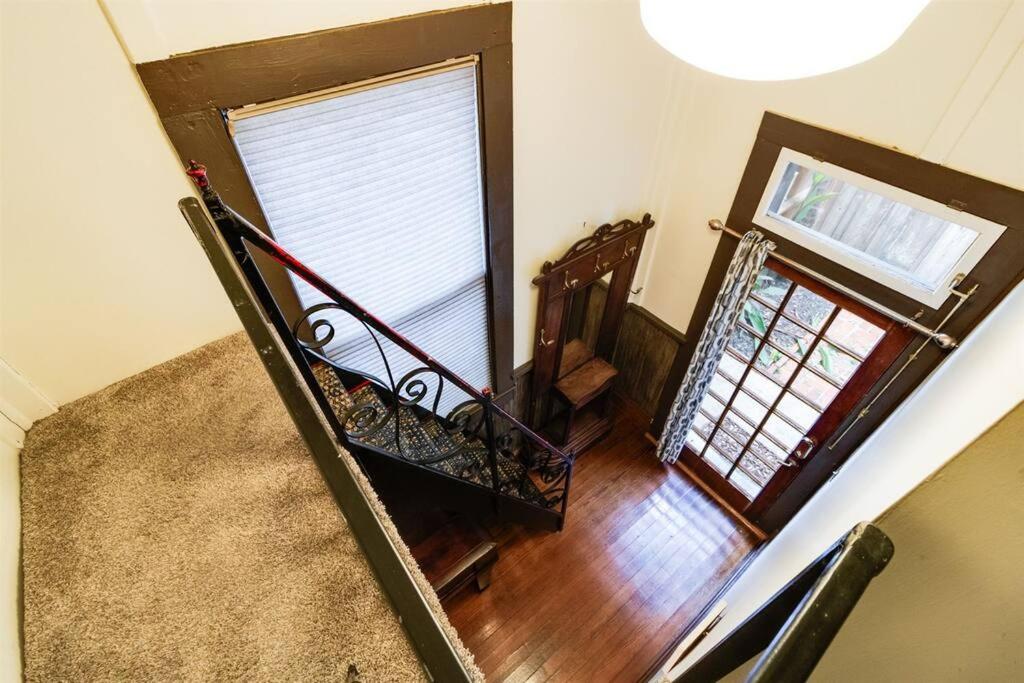 Two-Bedroom Apartment photo 3