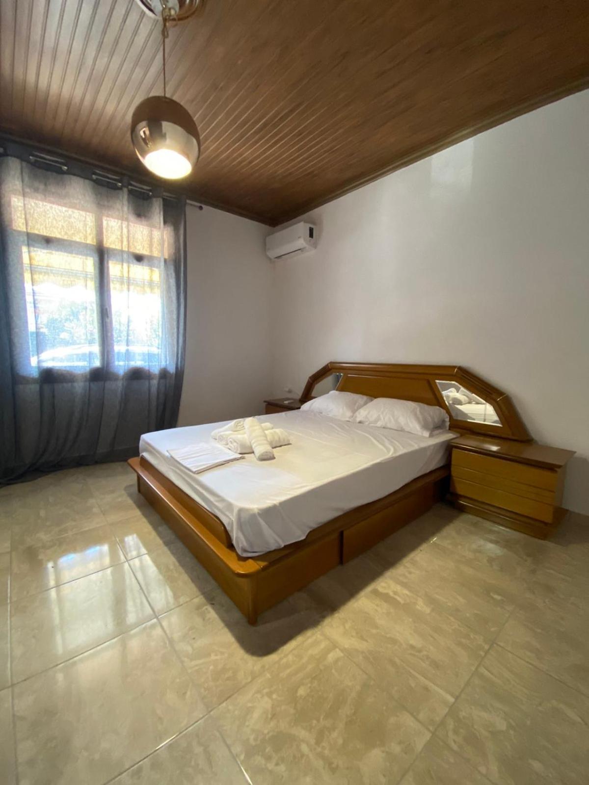 One-Bedroom House photo 2