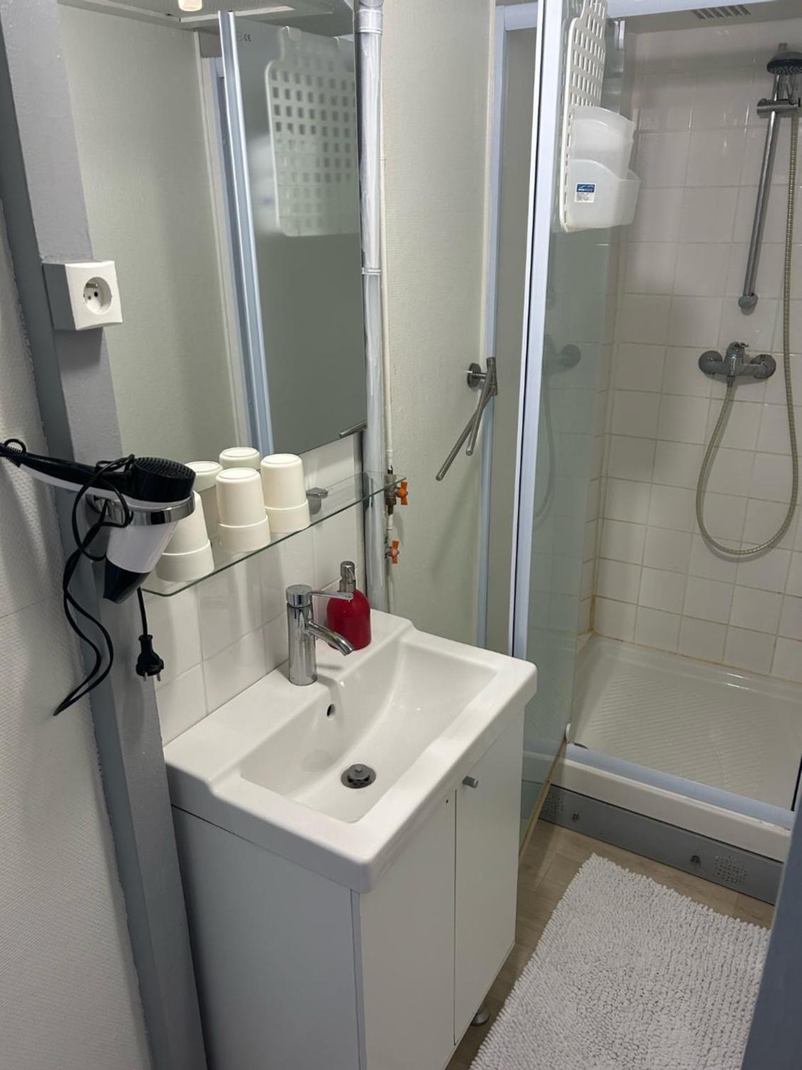 Family Room with Shower - Photo 2