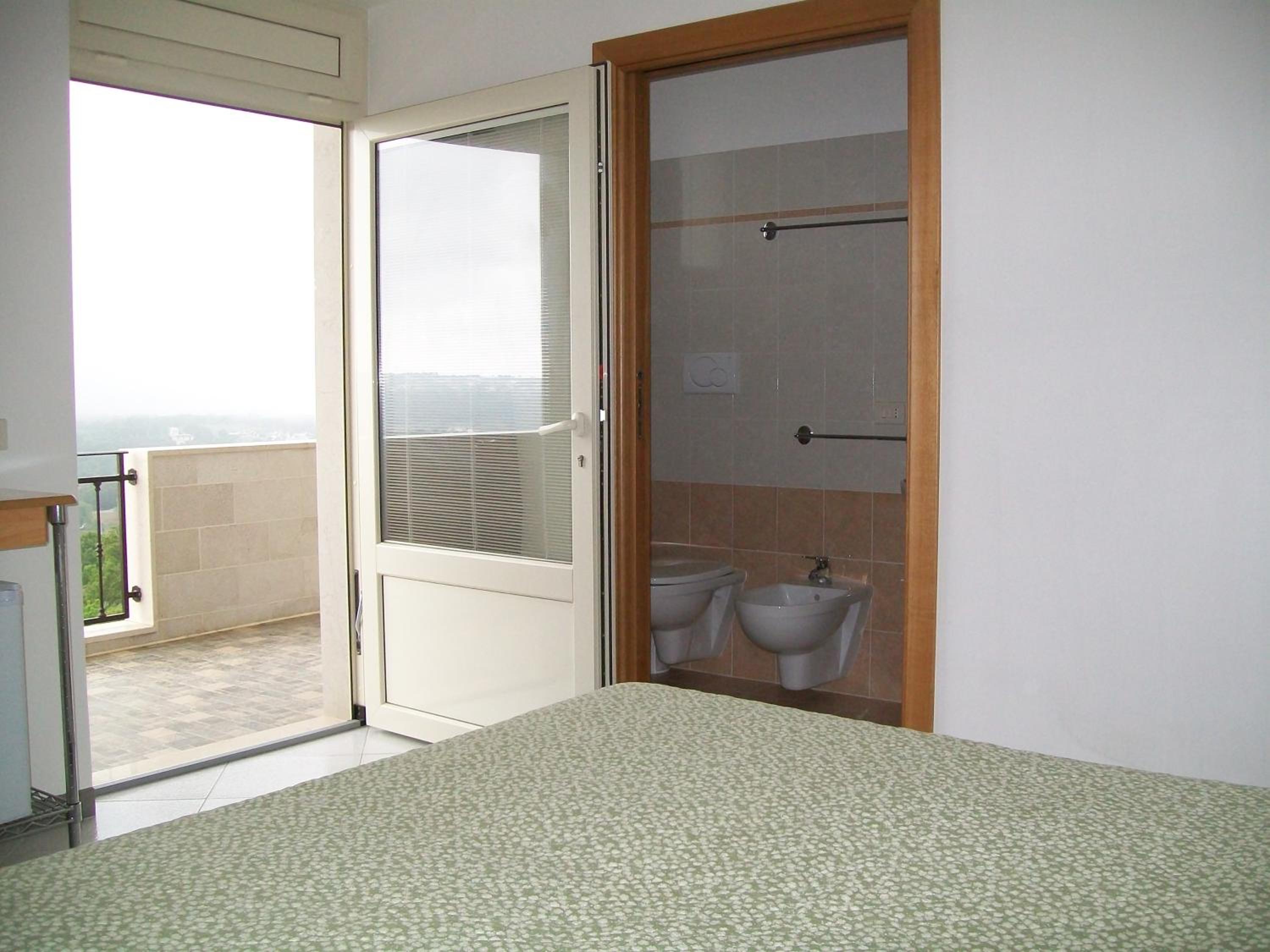 Double or Twin Room - Photo 3