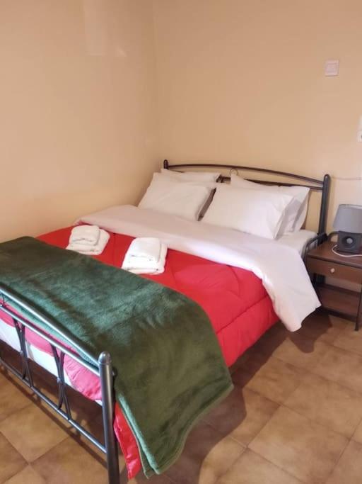 Studio Apartment photo 1