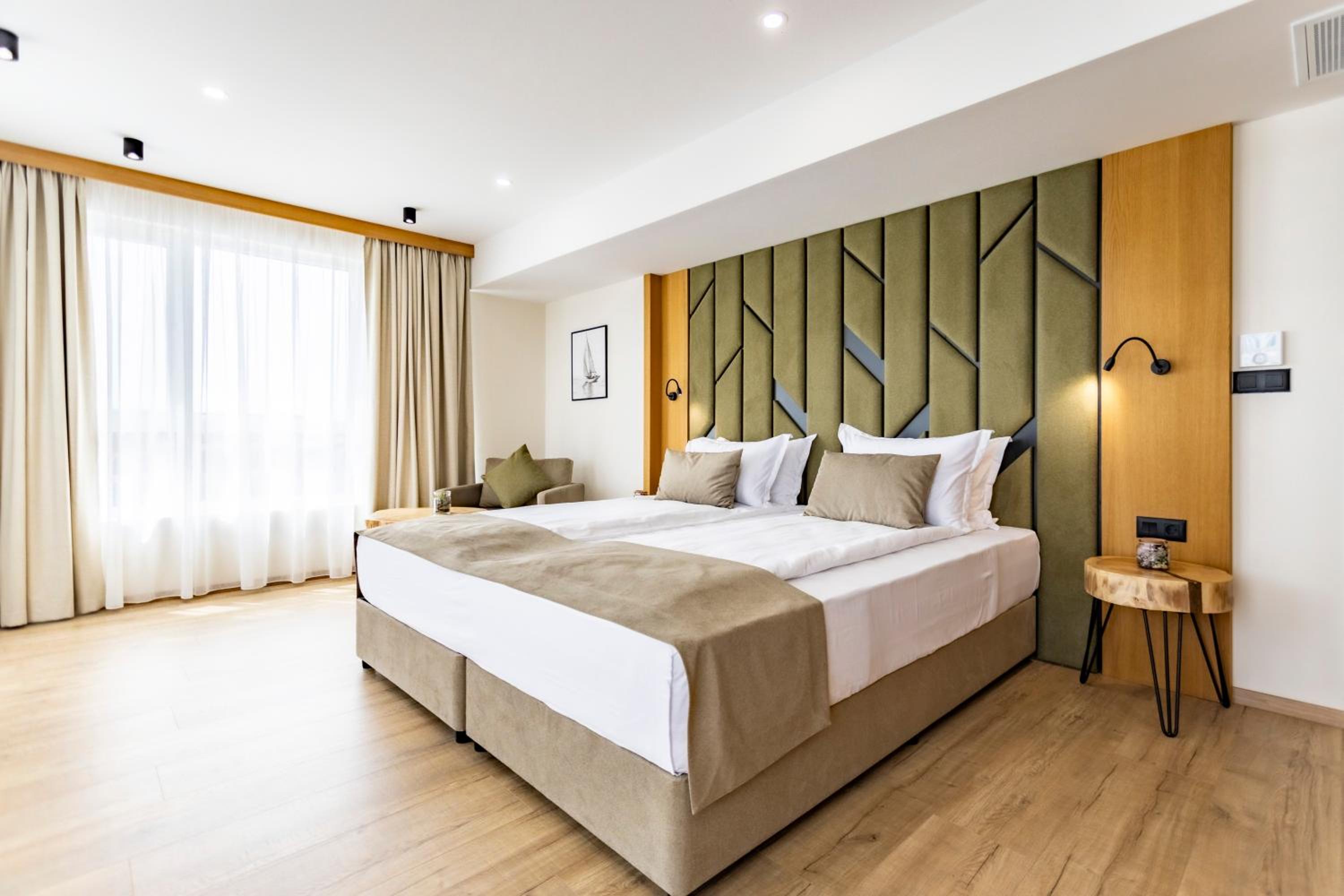 Deluxe Double or Twin Room with Sea View