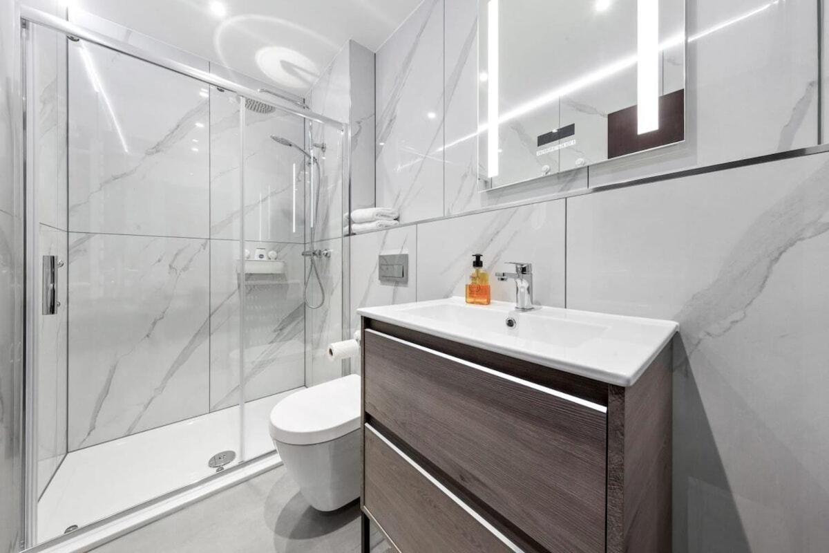Studio Apartment photo 2
