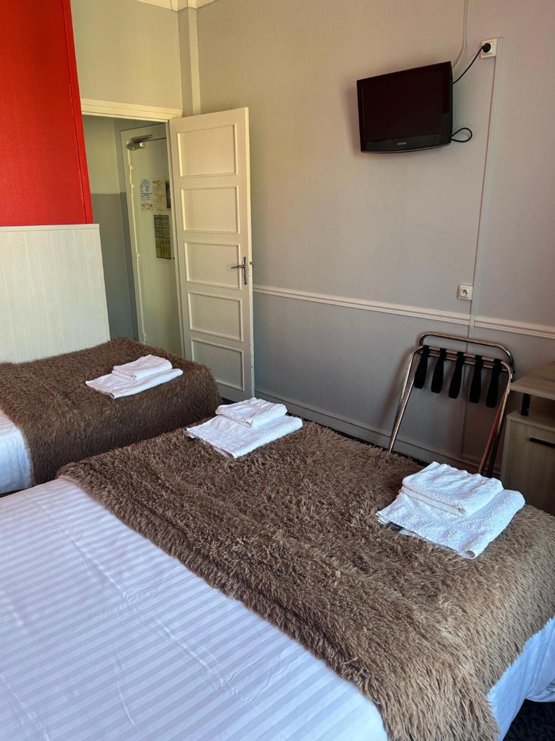 Standard Triple Room - Photo 3