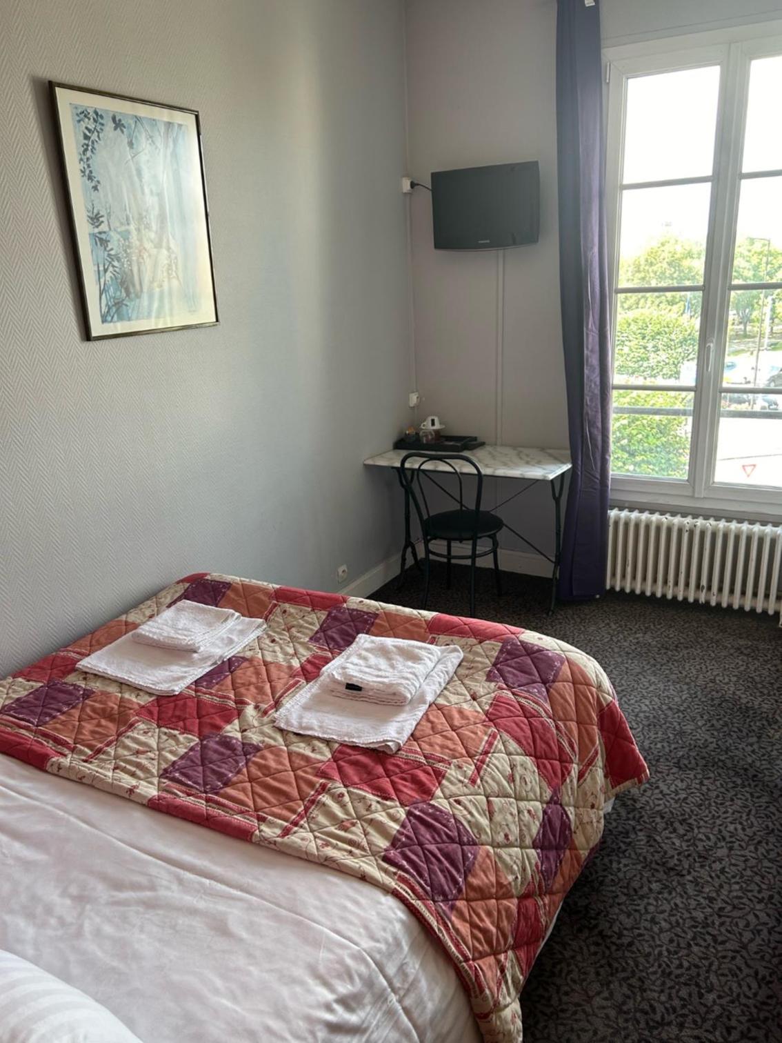 Double Room with Private Bathroom - Photo 5
