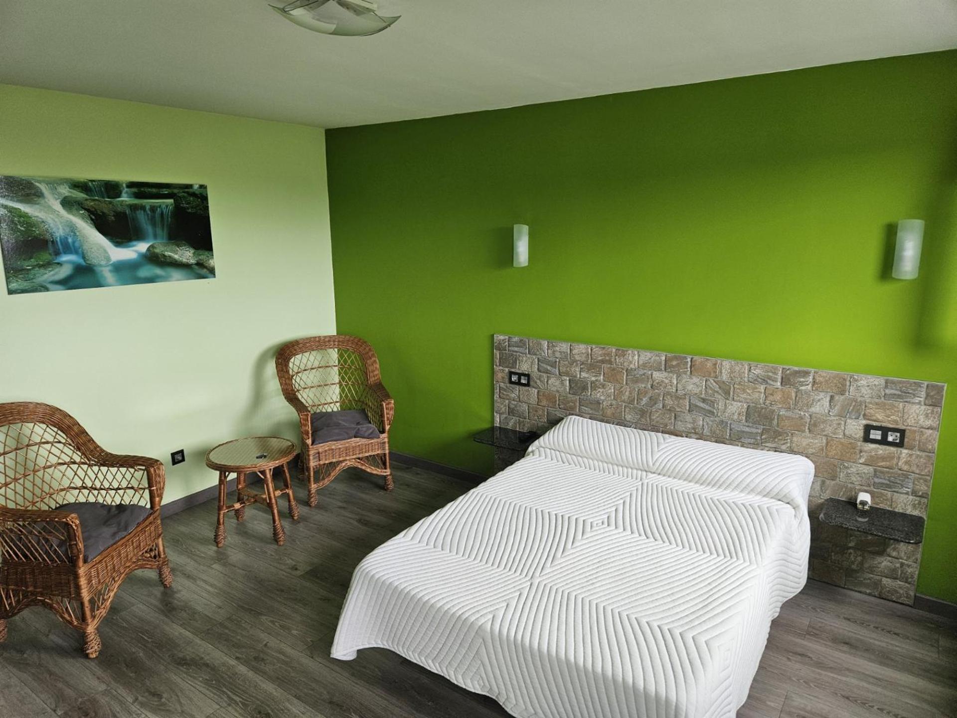 Double or Twin Room with Sea View photo 3