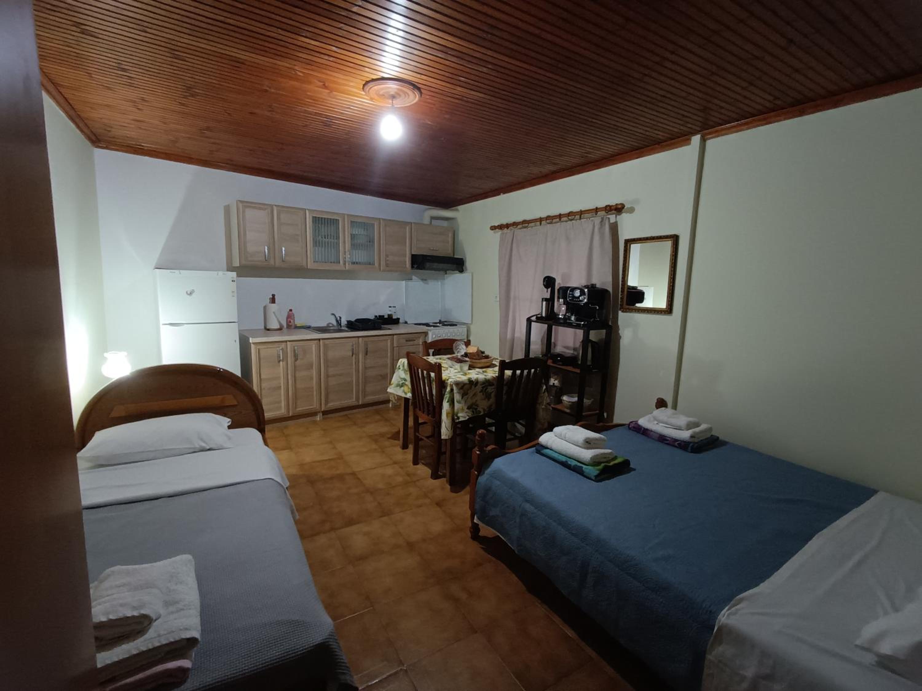 Studio Apartment photo 3