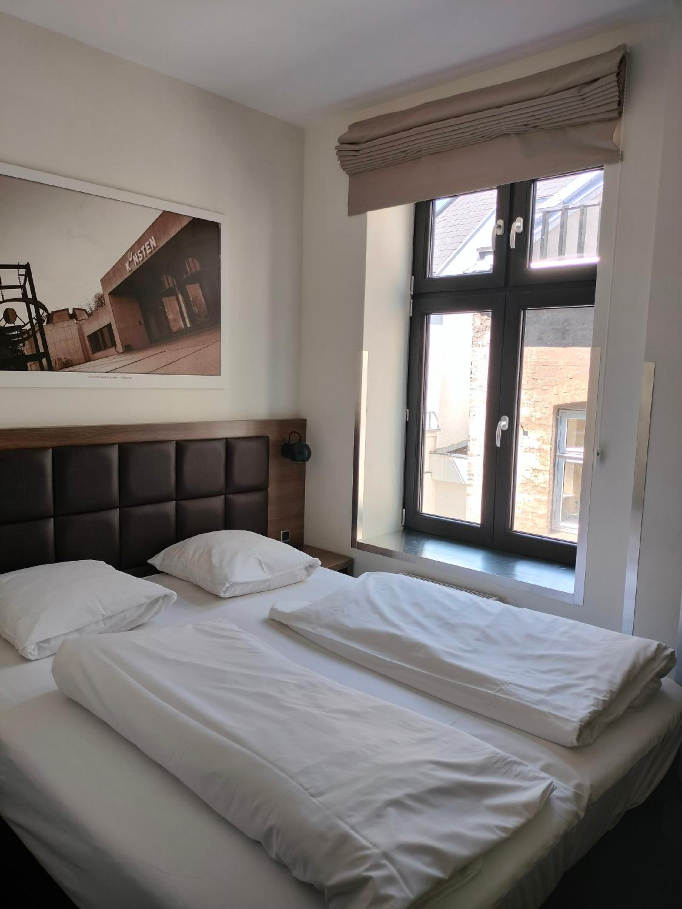 Standard Double Room photo 3