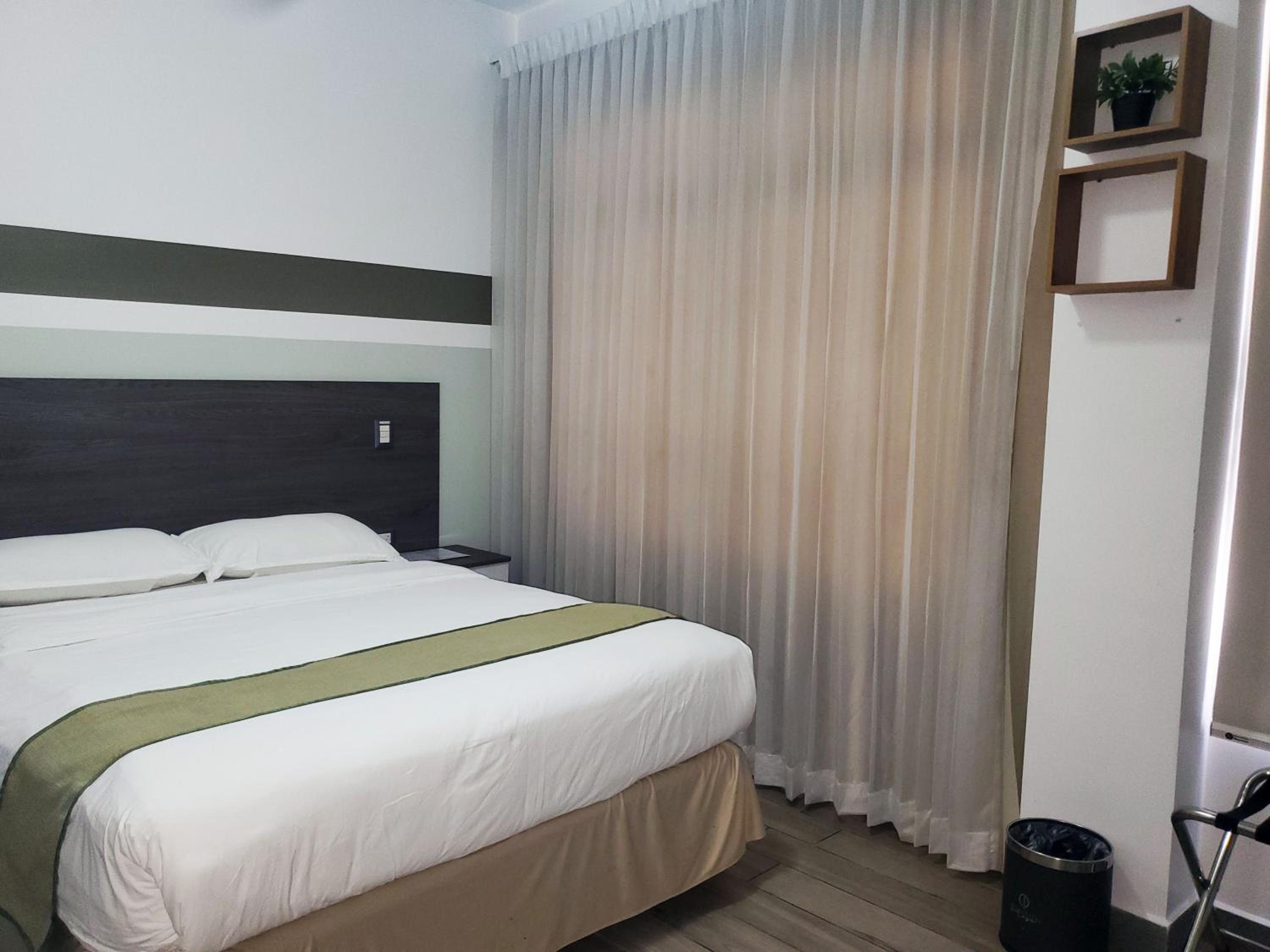 Deluxe Room with City View
