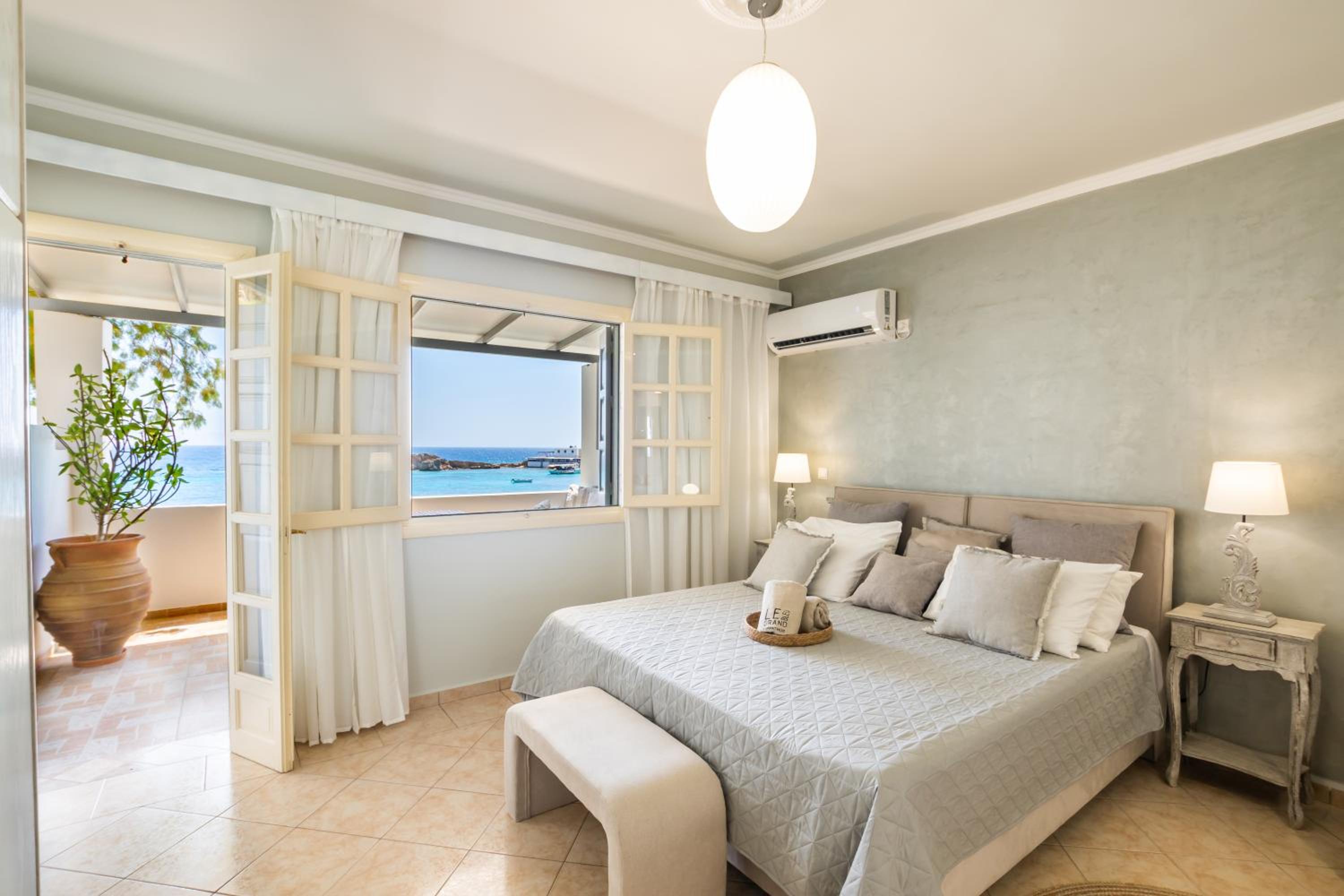 Double Room with Sea View photo 1