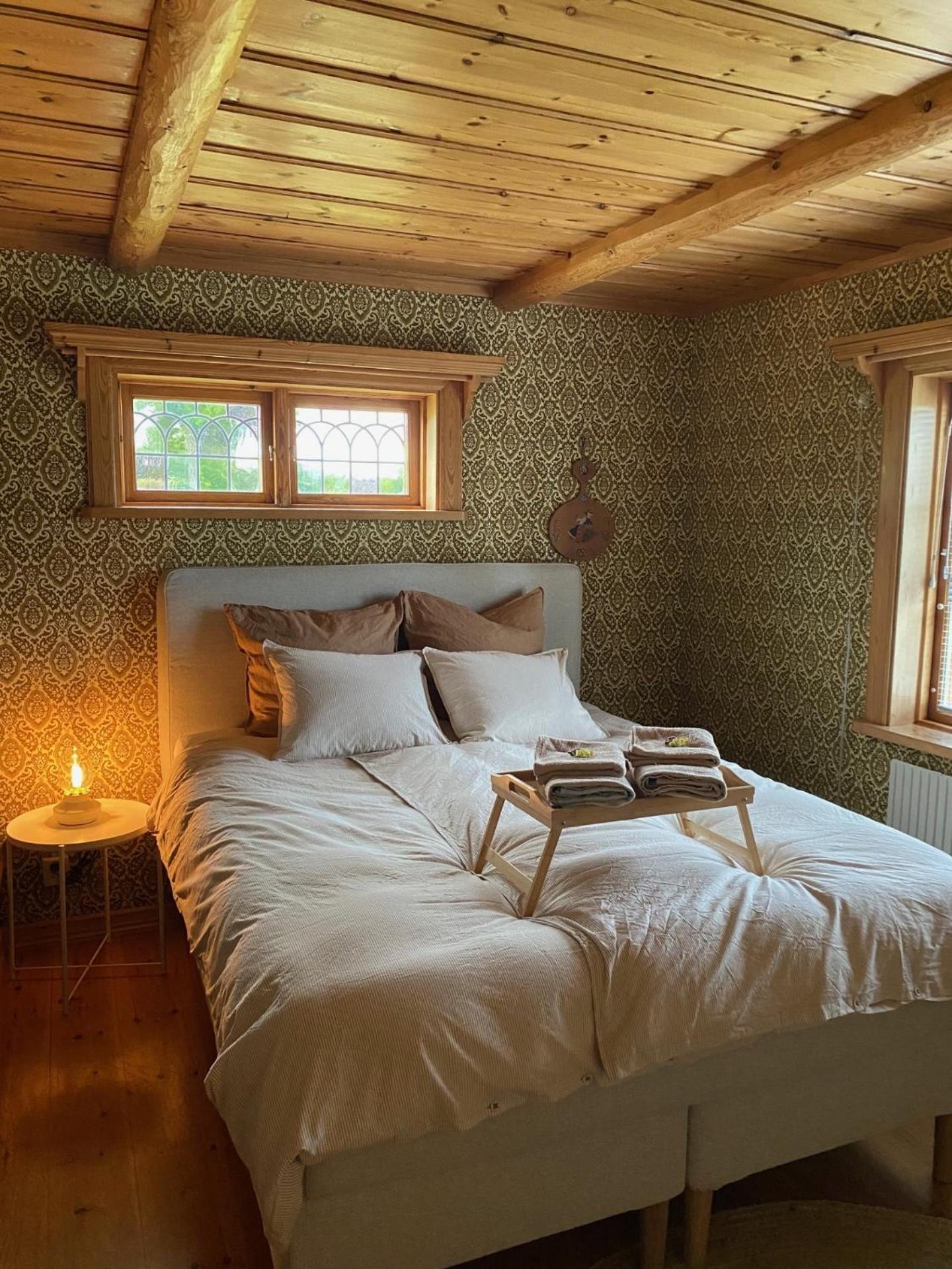 King Room with Lake View photo 1