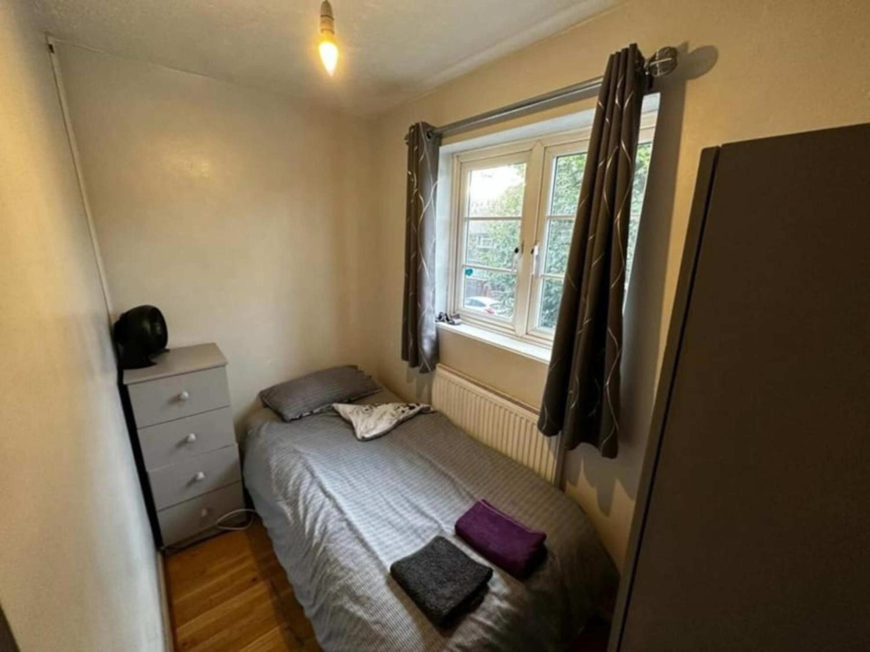 Economy Single Room