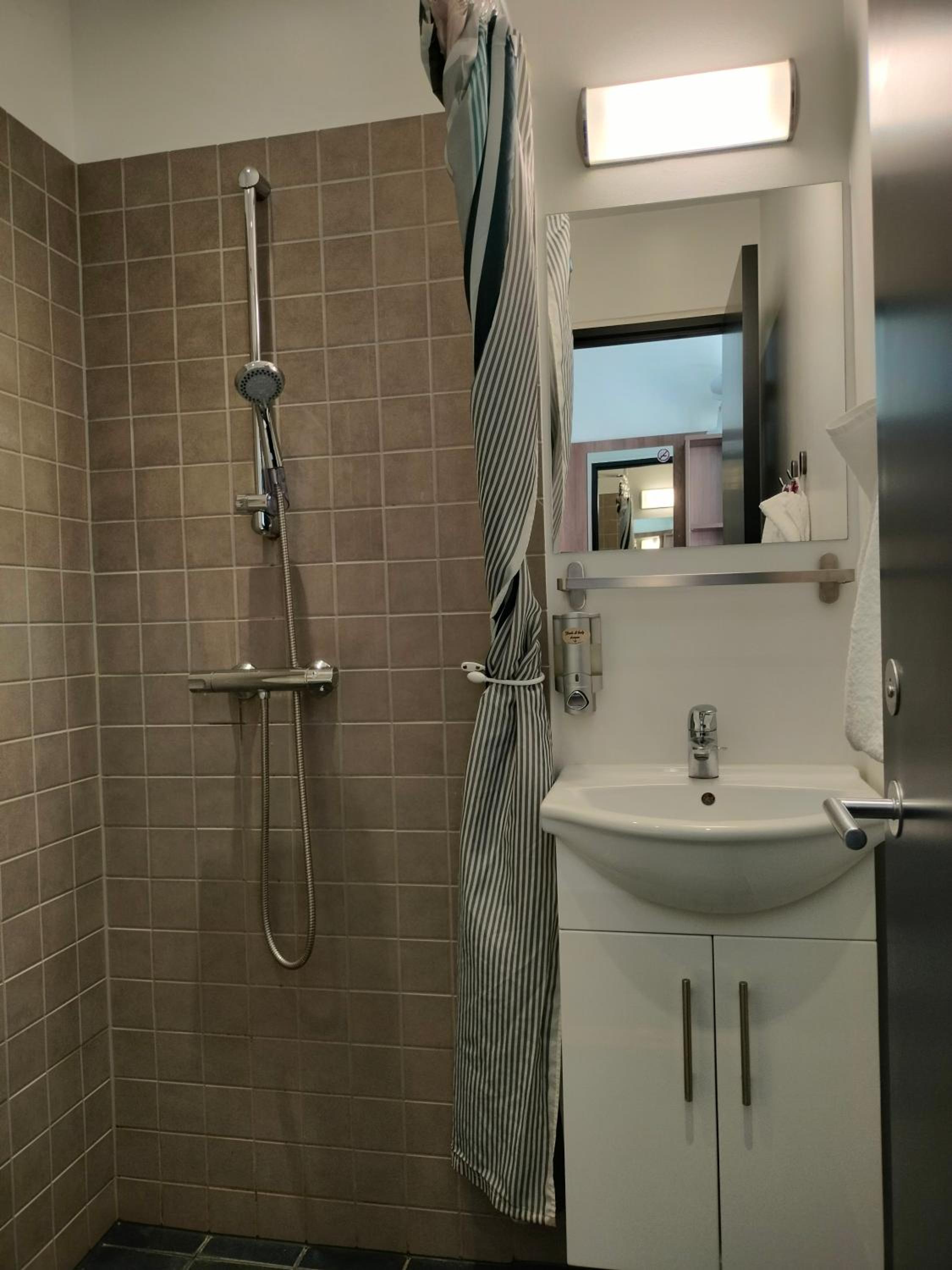 Premium Single Room photo 2