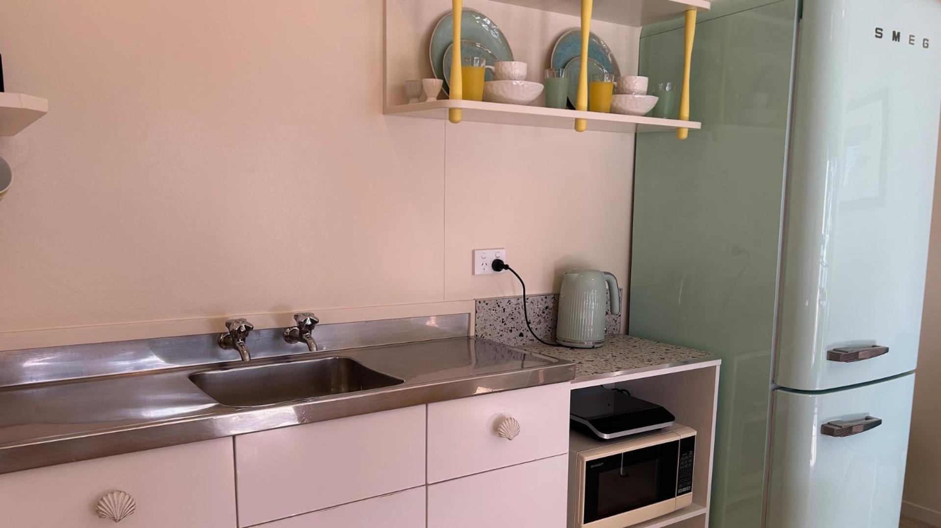 Budget Double Room - Photo 2