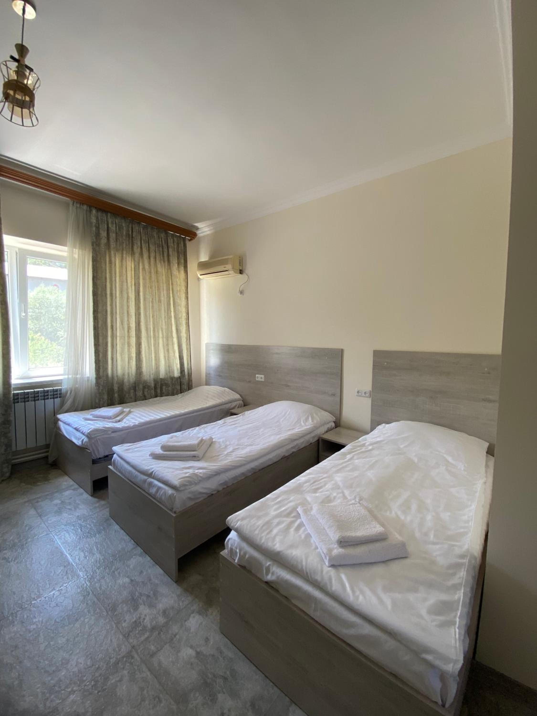 Comfort Triple Room