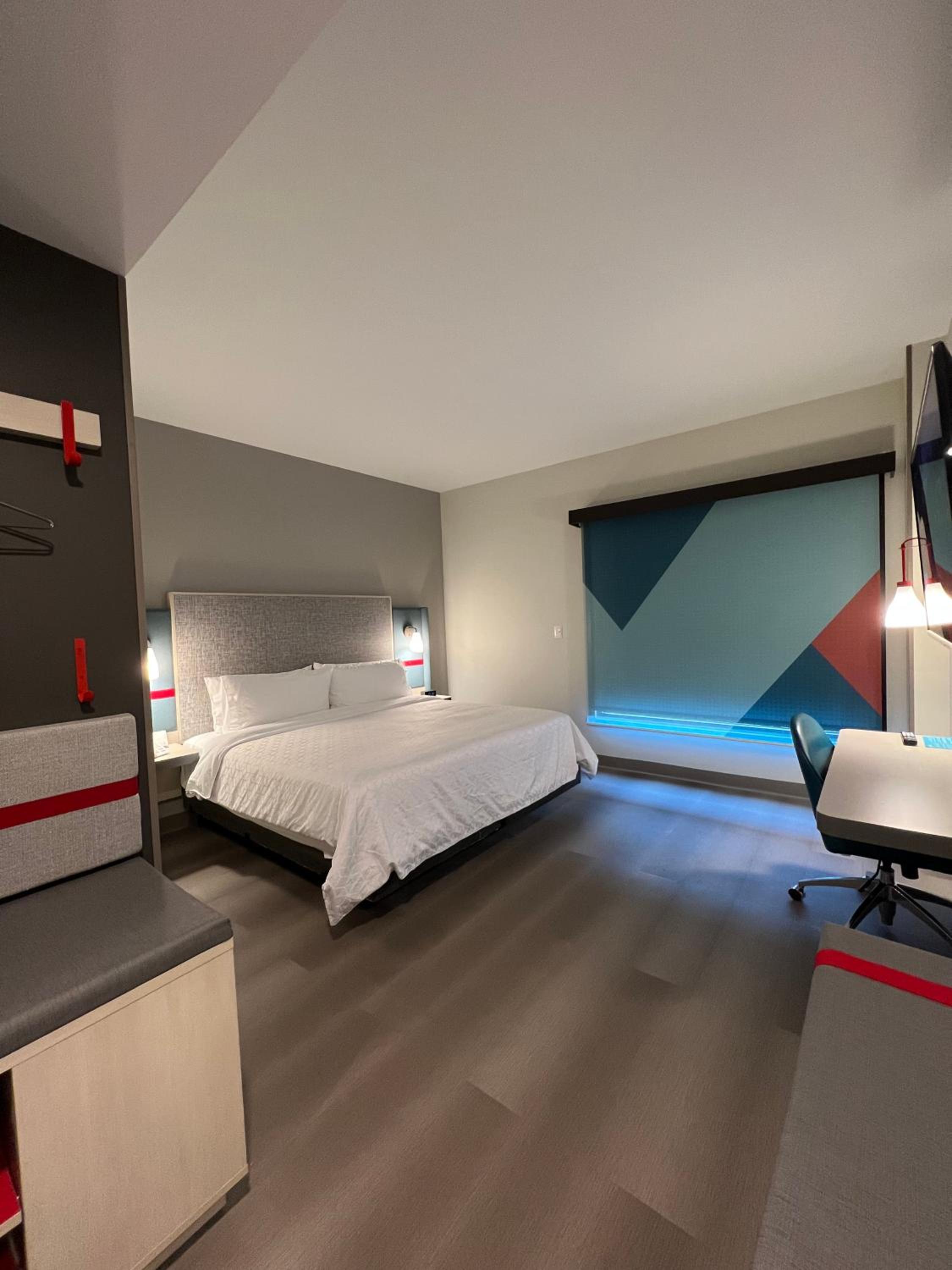 Standard King Room - Photo 3