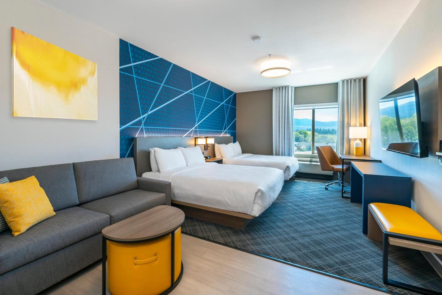 Queen Queen Suite photo 1