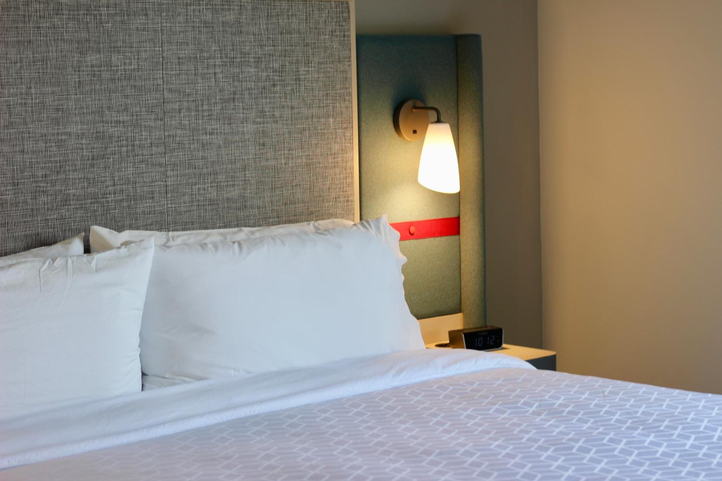 Standard King Room - Photo 1