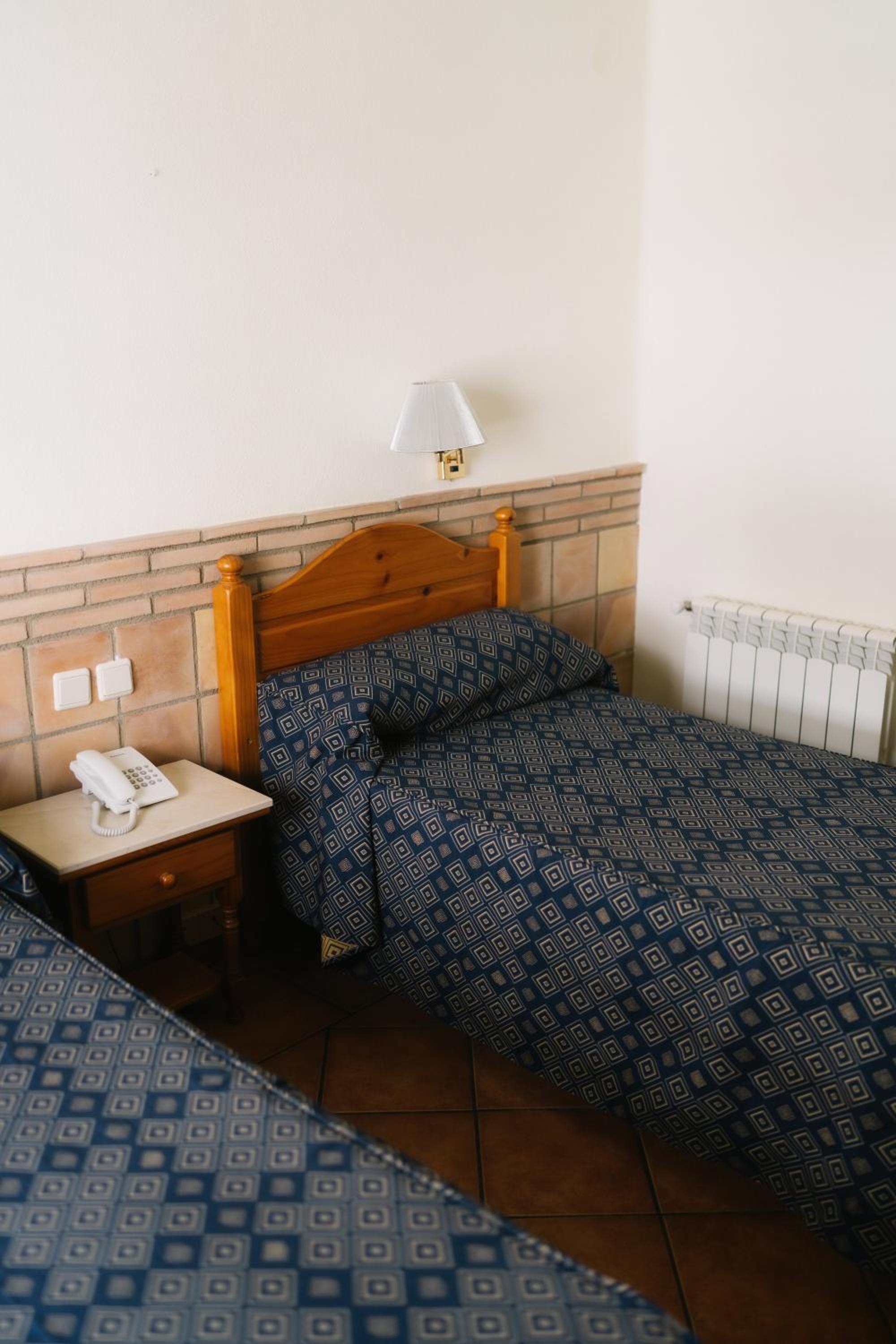 Double or Twin Room - Photo 3