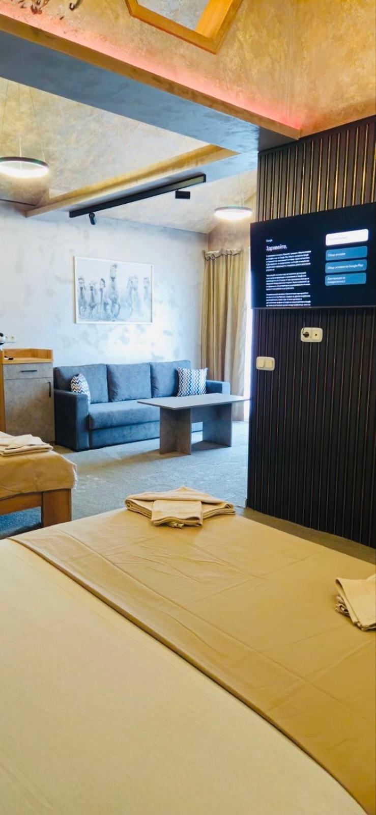 Deluxe Quadruple Room - Photo 9