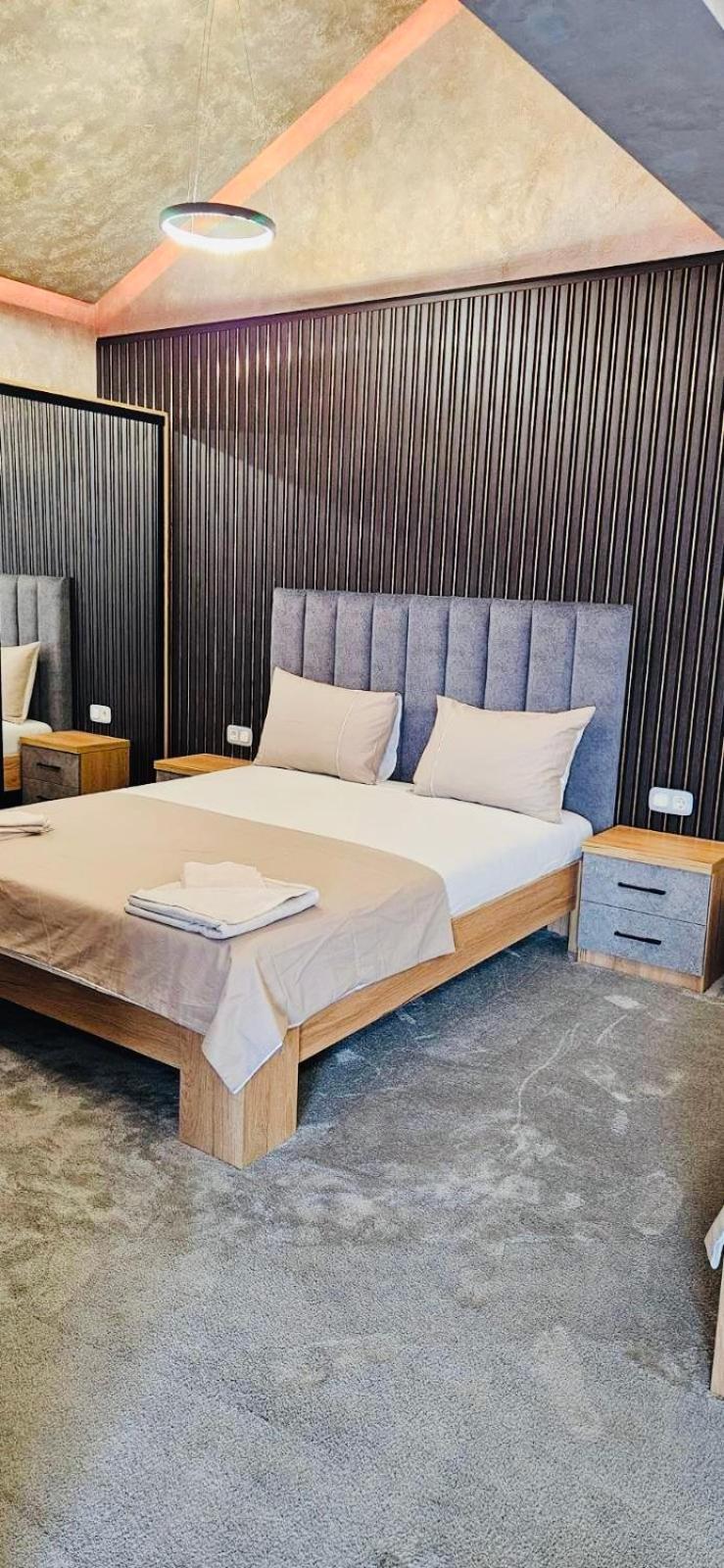 Deluxe Quadruple Room - Photo 10
