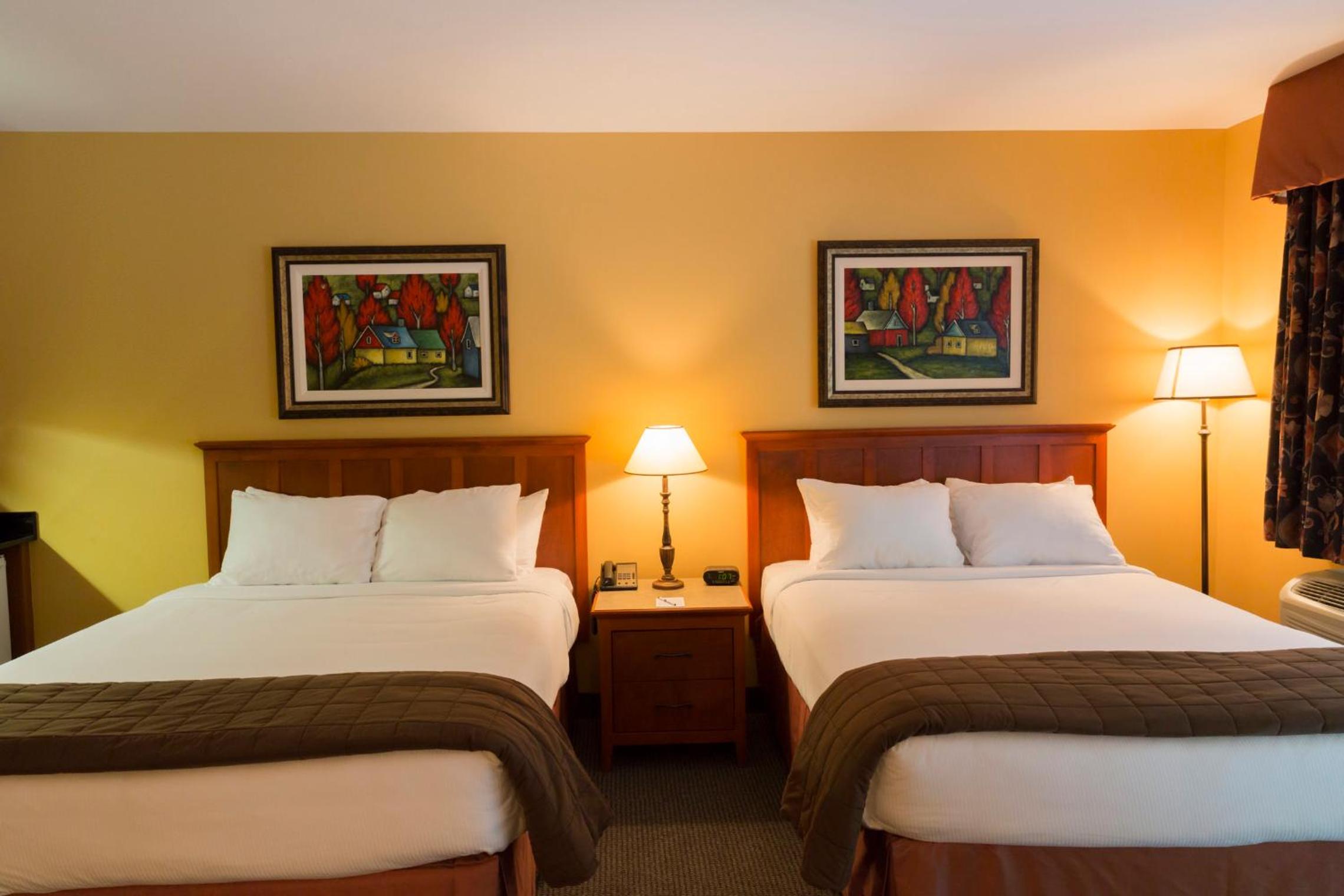 Deluxe Queen Room