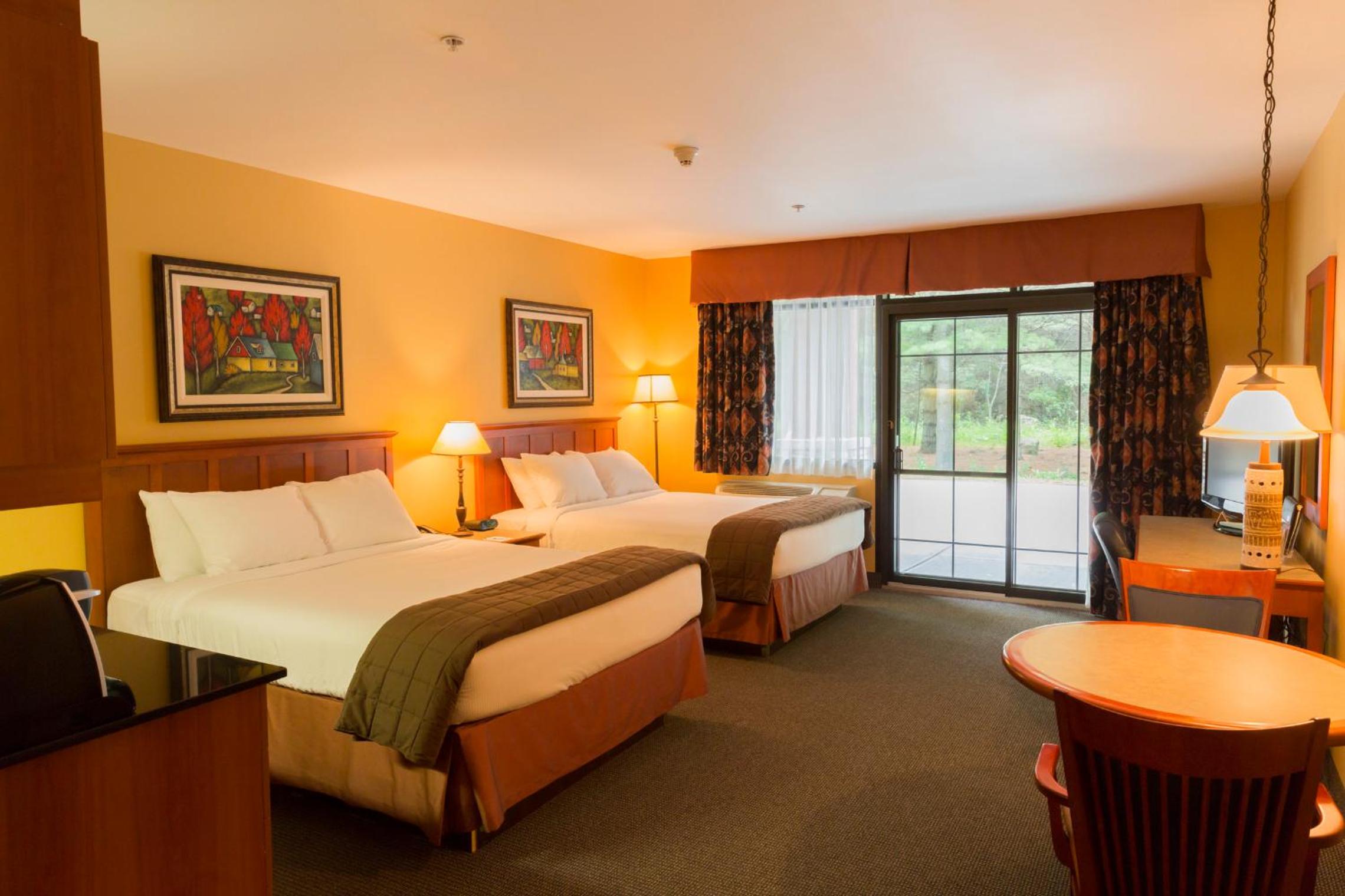 Standard Queen Room